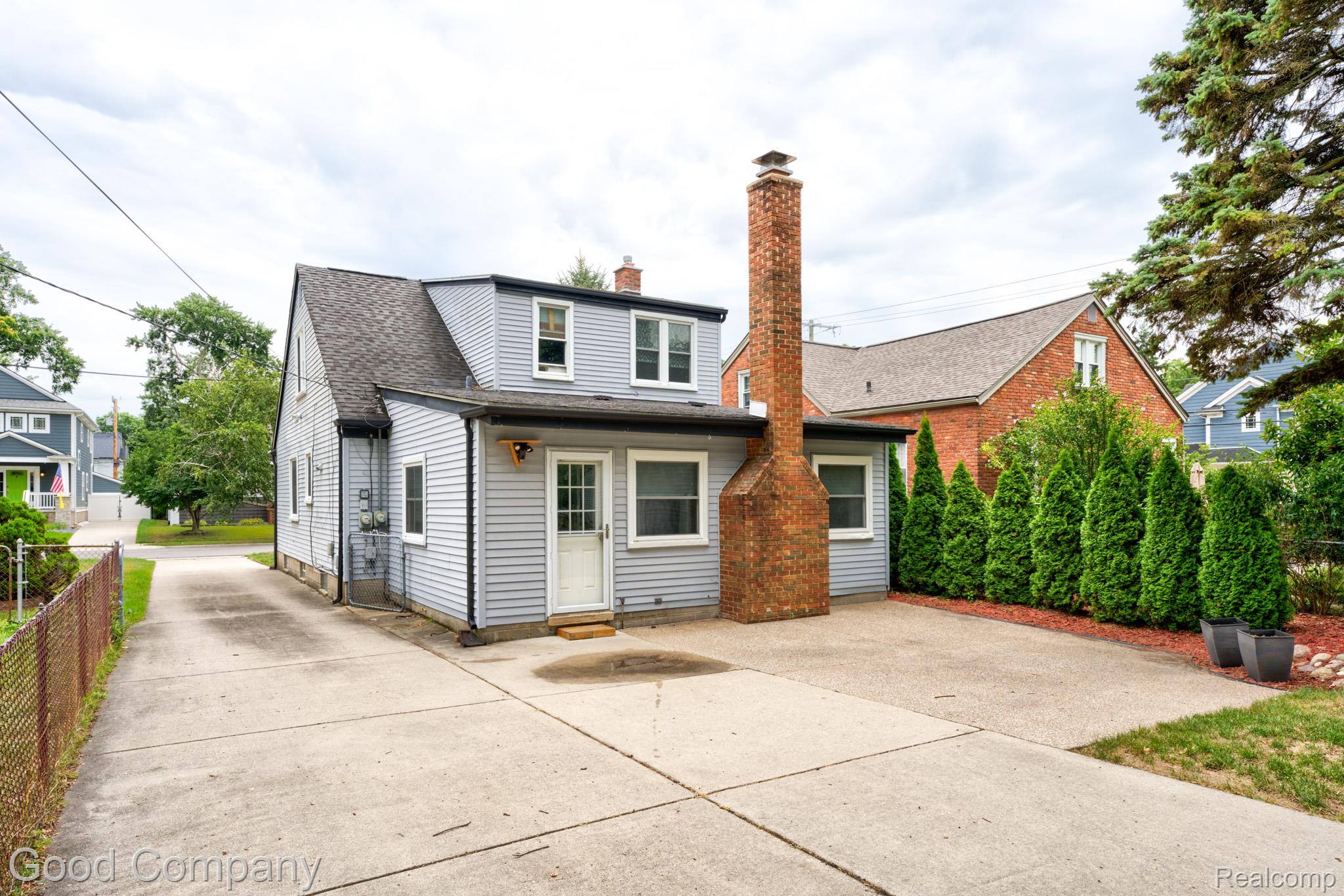 1024 Wyandotte Avenue Property Photo 49