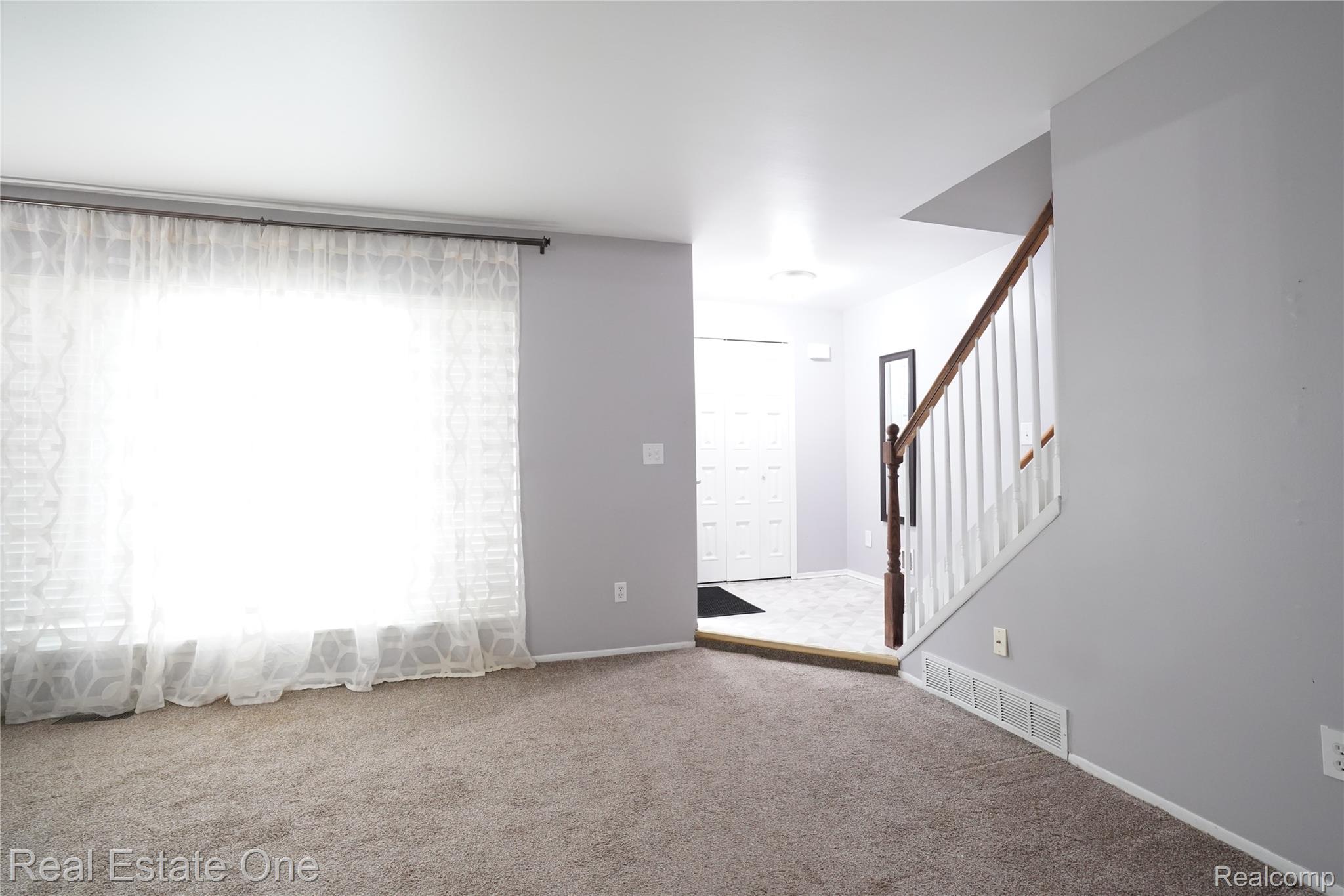 29612 City Center Drive 1 Property Photo 6