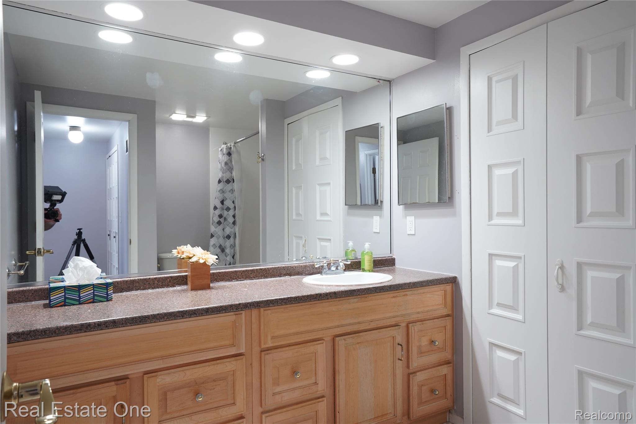 29612 City Center Drive 1 Property Photo 20