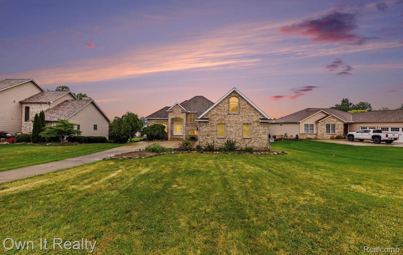 8609 Odowling Property Photo 1