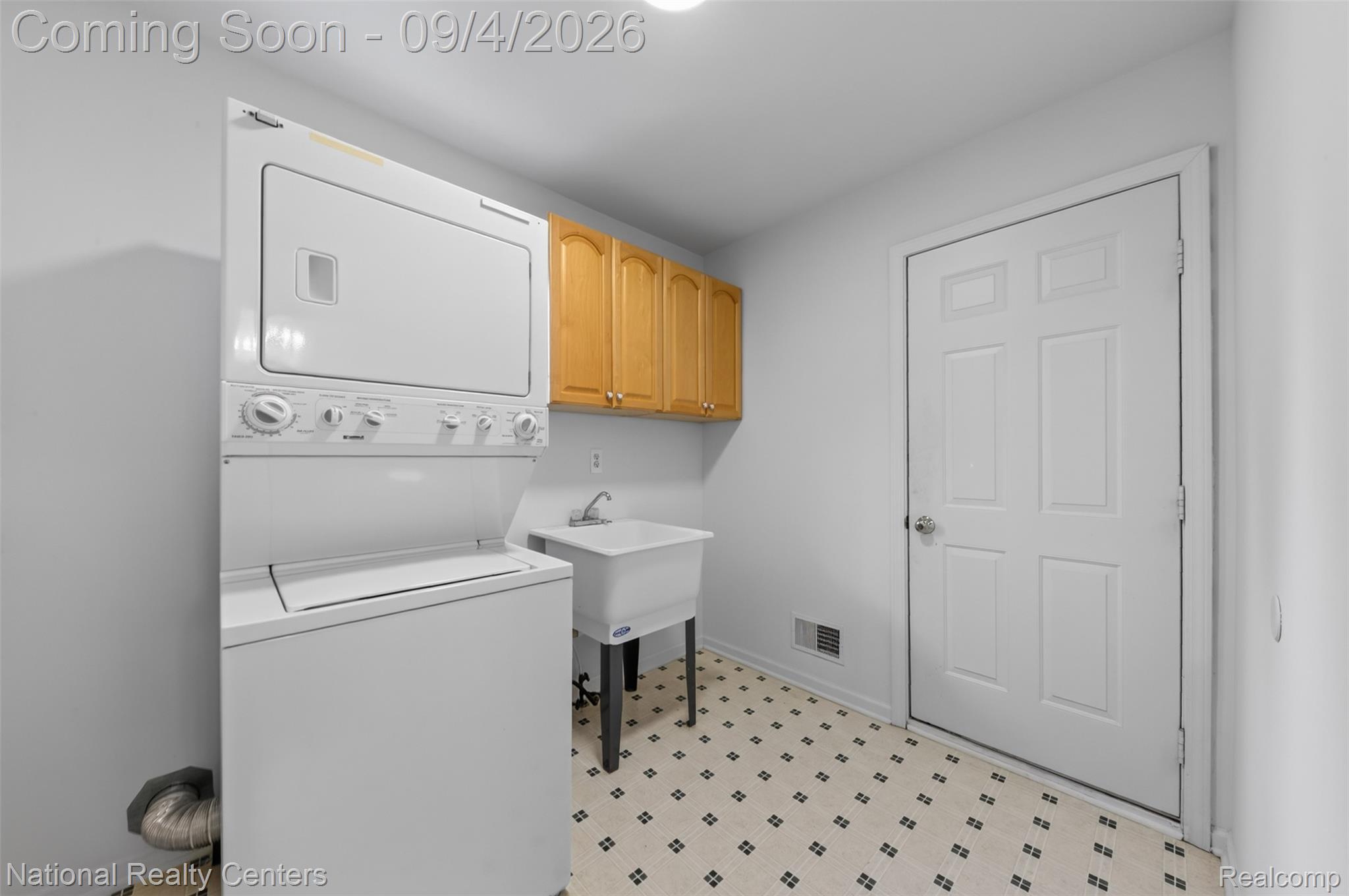 2707 Cook Creek Drive Property Photo 10