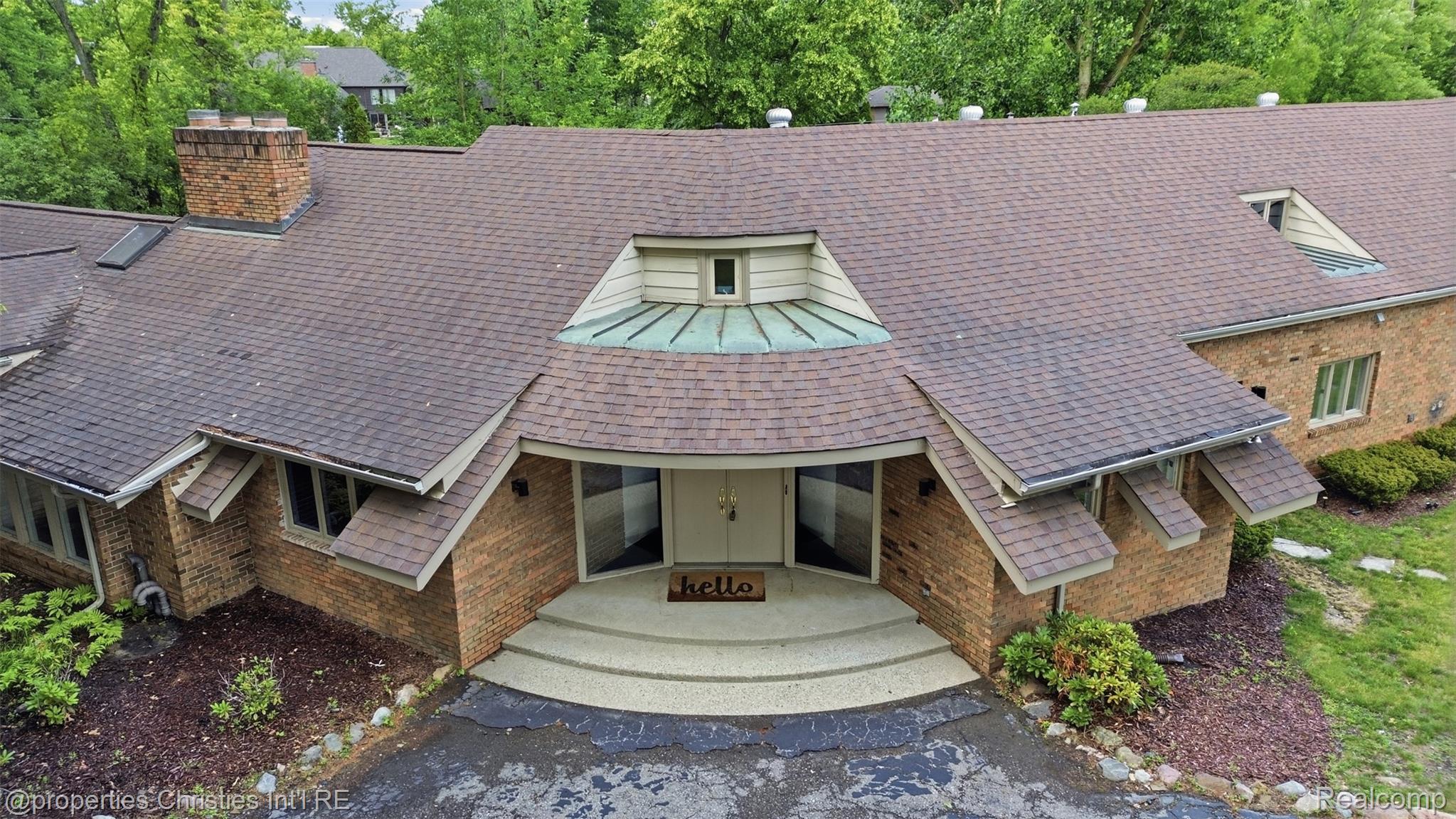 25310 Canterbury Road Property Photo 1