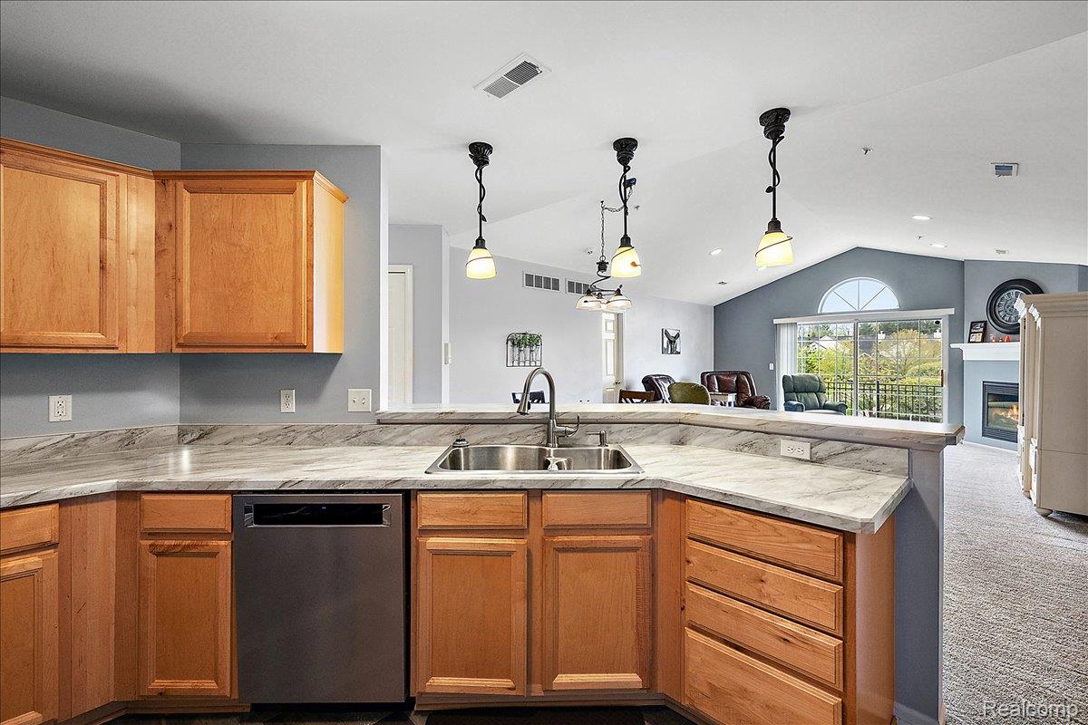 27204 Chantel Drive Property Photo 18