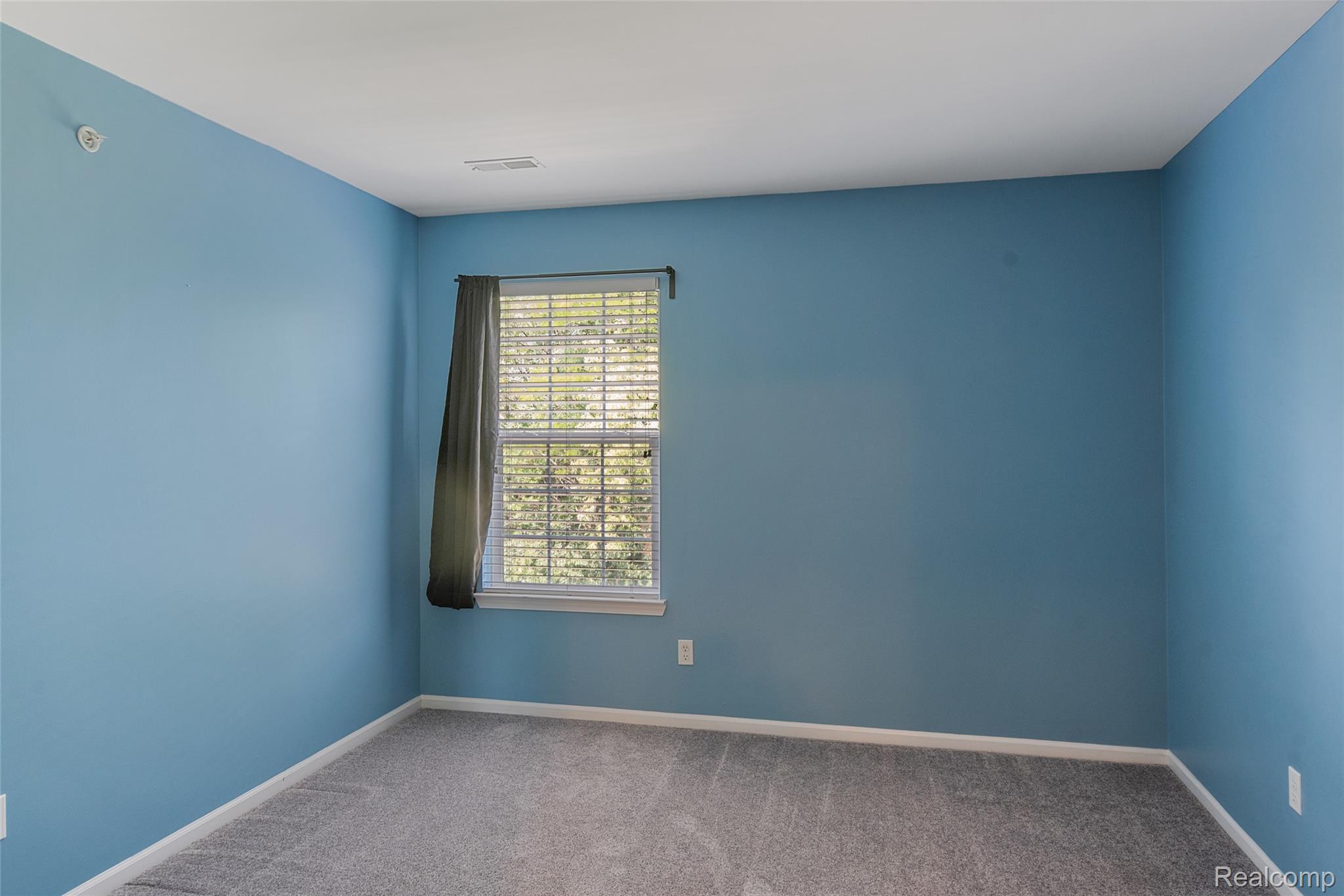 27204 Chantel Drive Property Photo 32