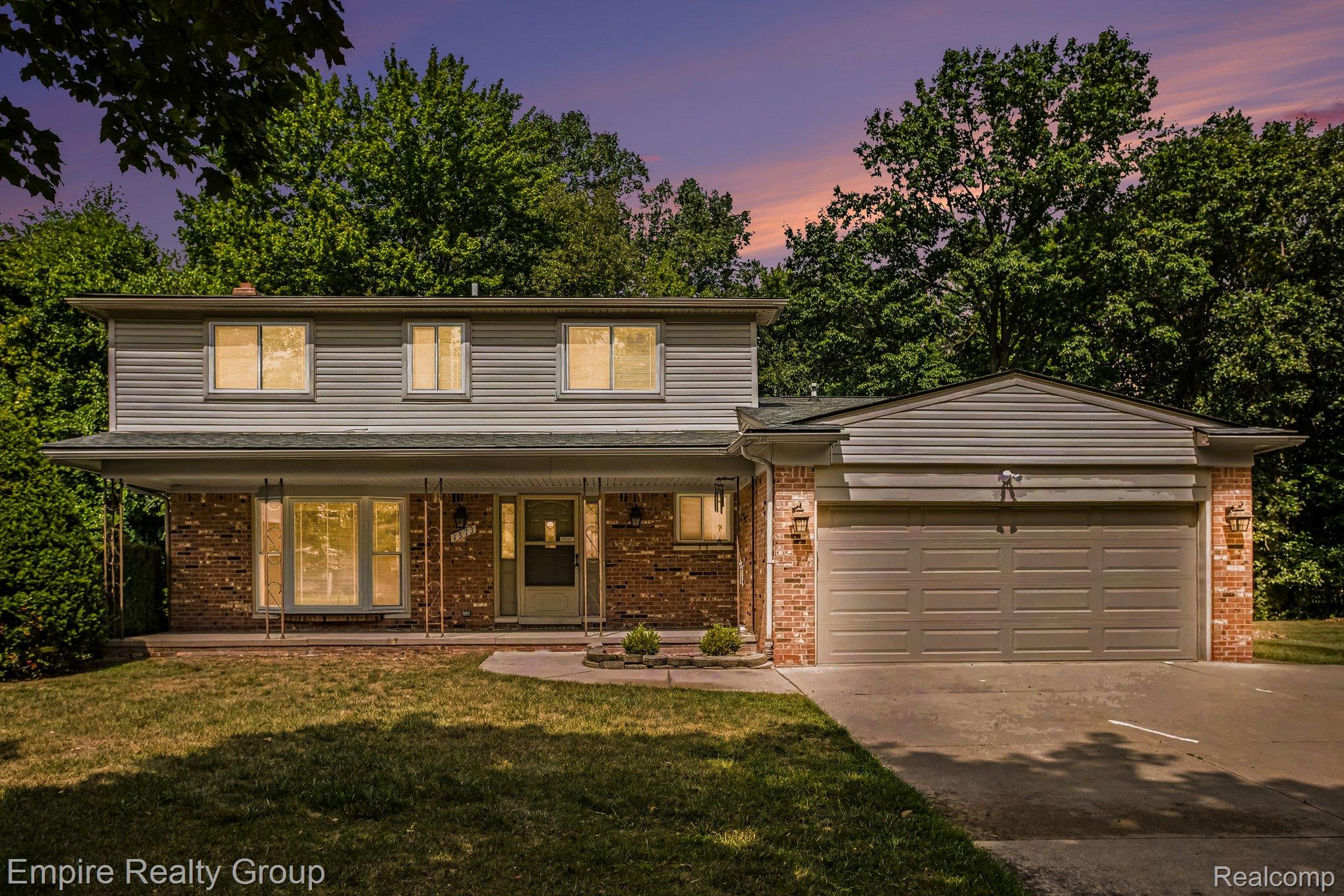 1373 Stonetree Drive Property Photo 1