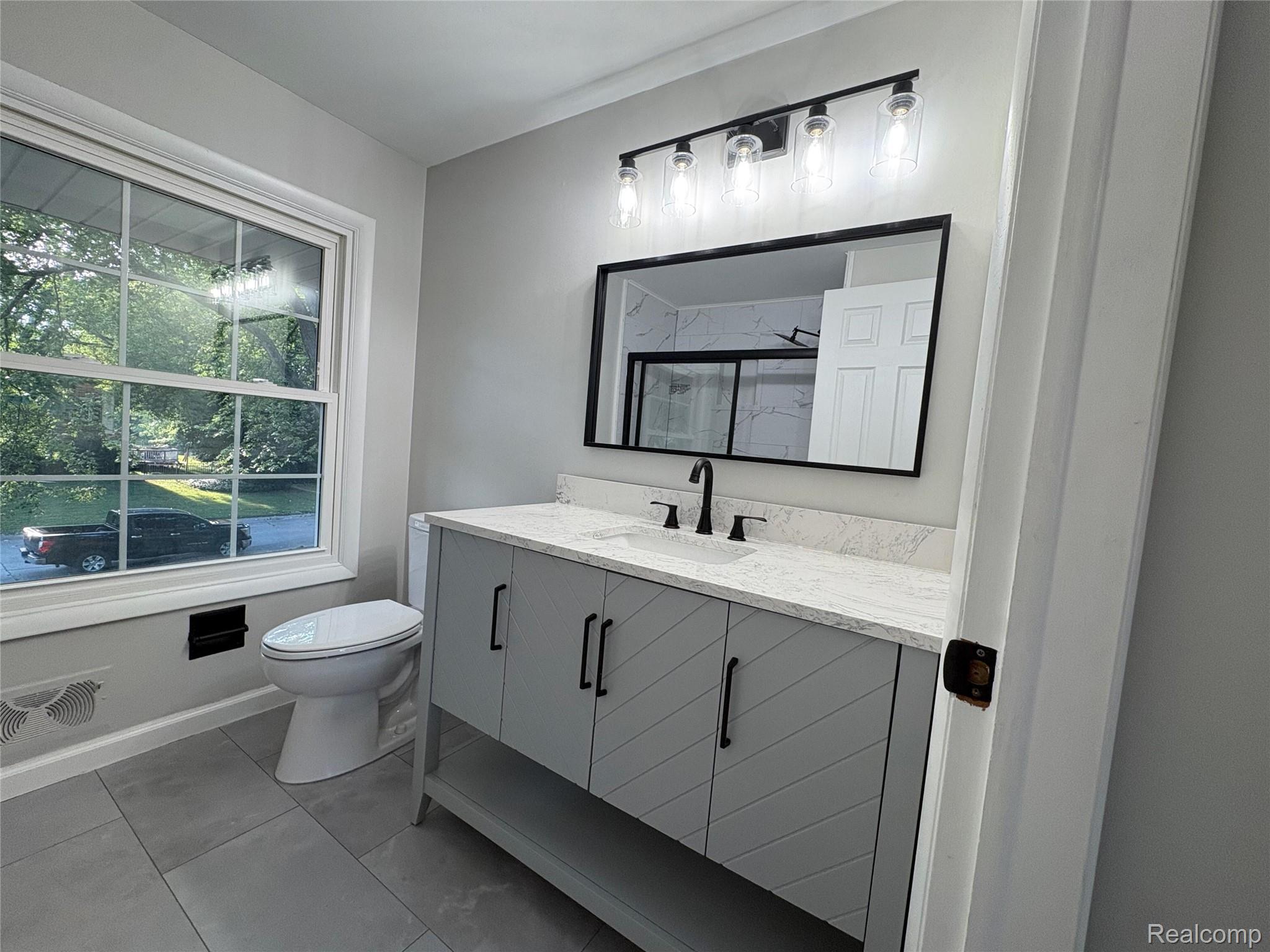 5620 Old Carriage Lane Property Photo 41