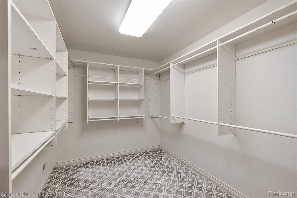 5173 Serena Dr Property Photo 43