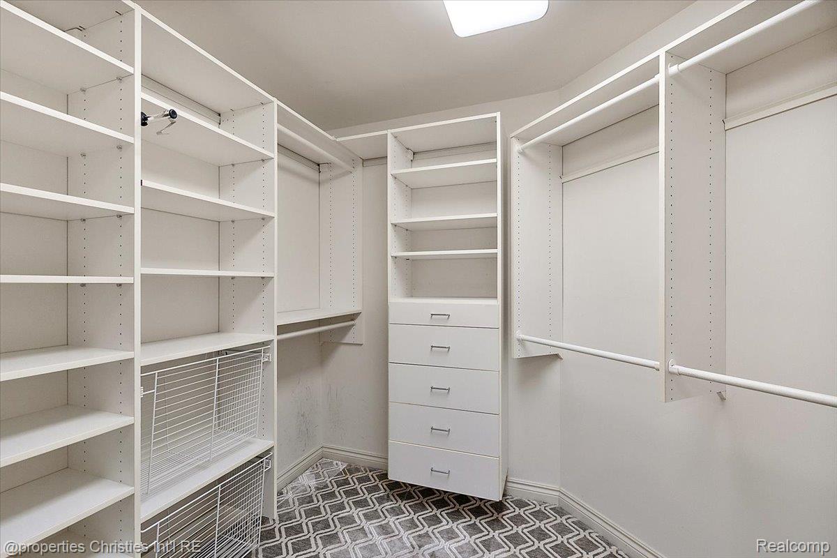 5173 Serena Dr Property Photo 44