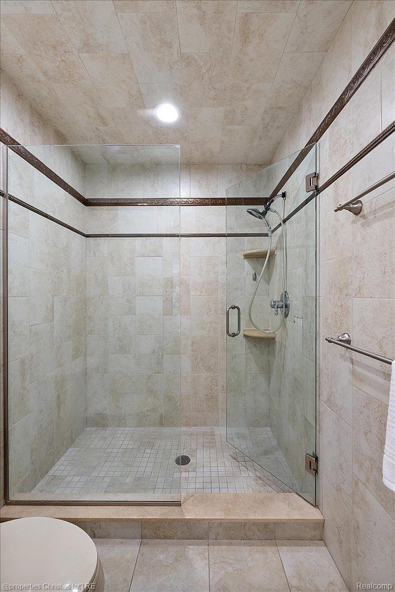 5173 Serena Dr Property Photo 46