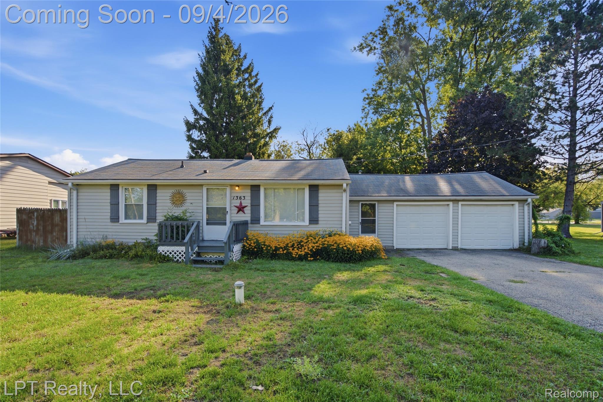 1363 Kettering Street Property Photo 1