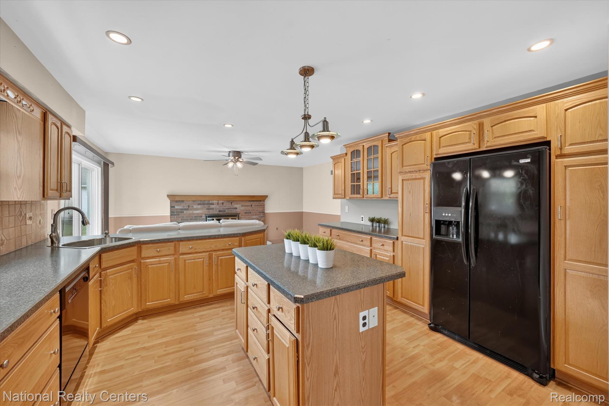6604 Paul Revere Lane Property Photo 10