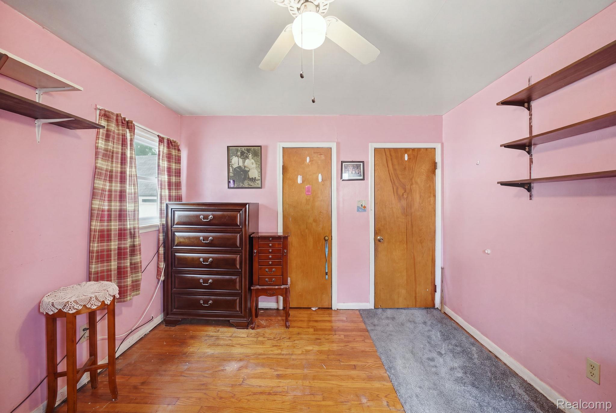27361 Osmun Street Property Photo 12