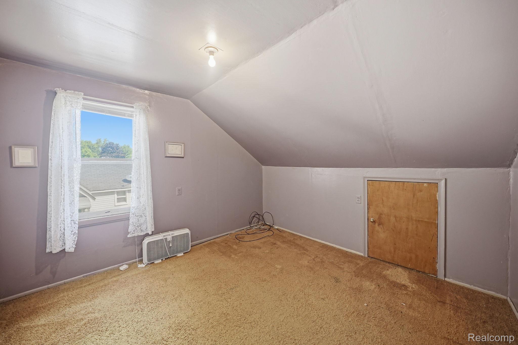 27361 Osmun Street Property Photo 16