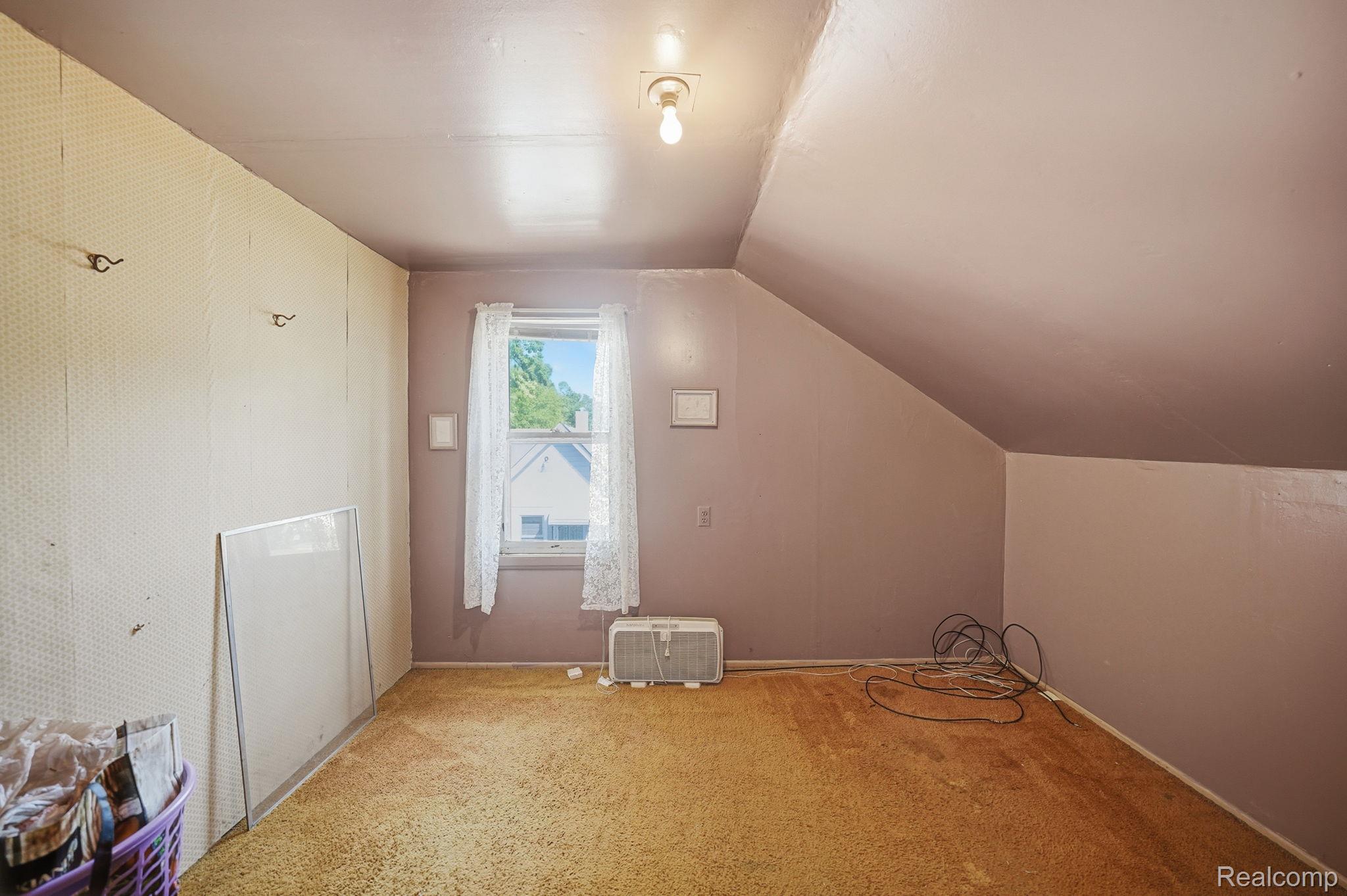 27361 Osmun Street Property Photo 18