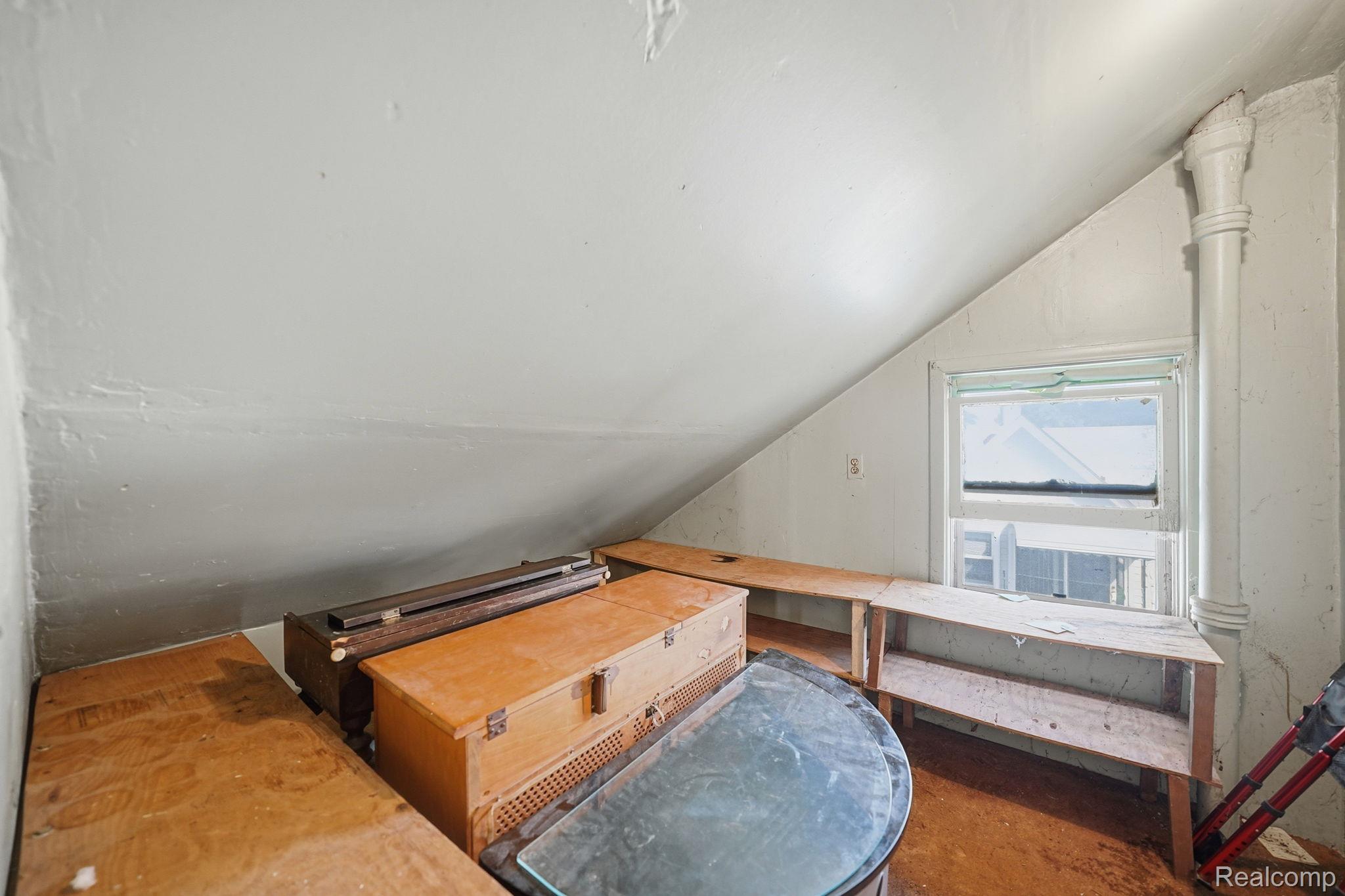 27361 Osmun Street Property Photo 20