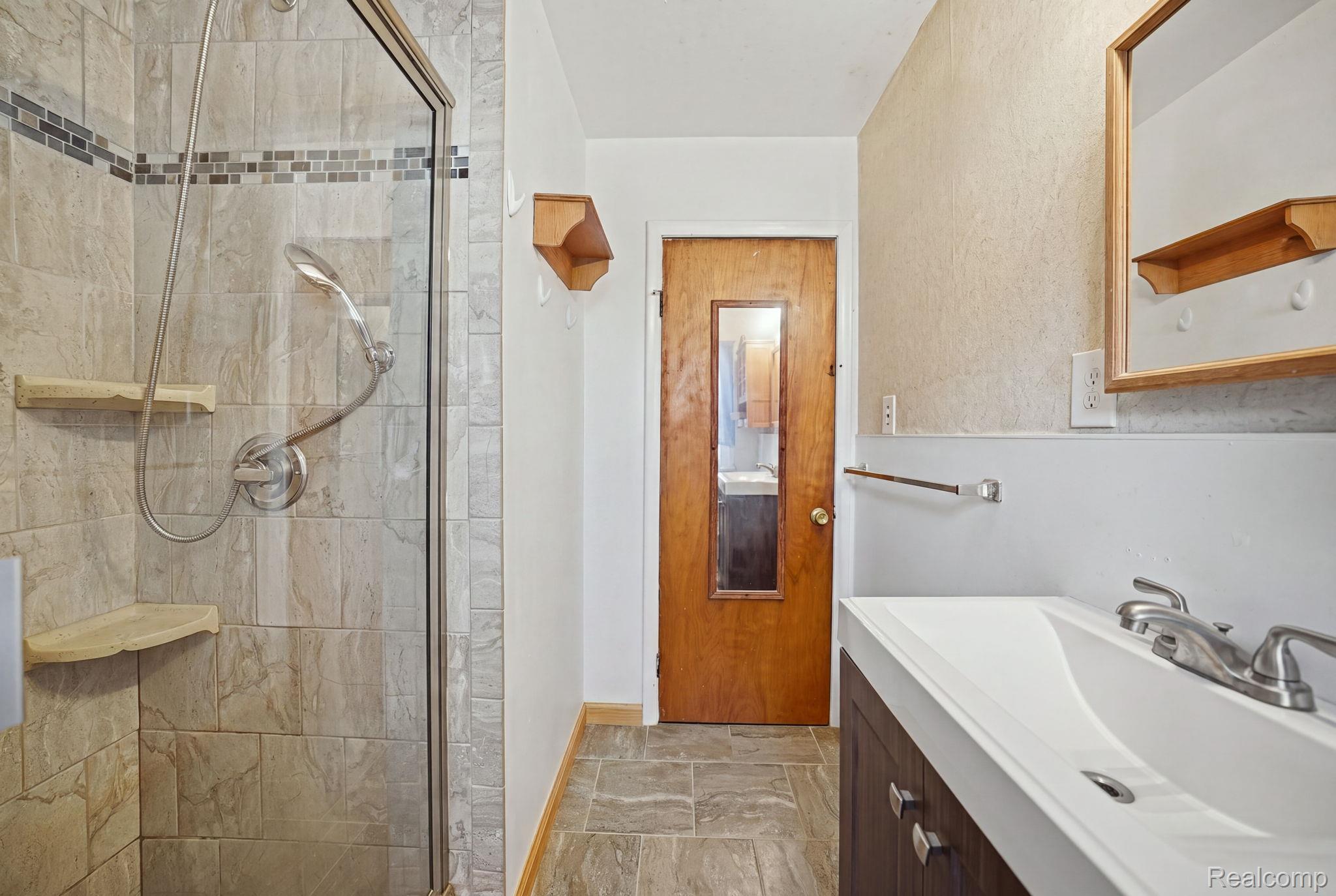 27361 Osmun Street Property Photo 25