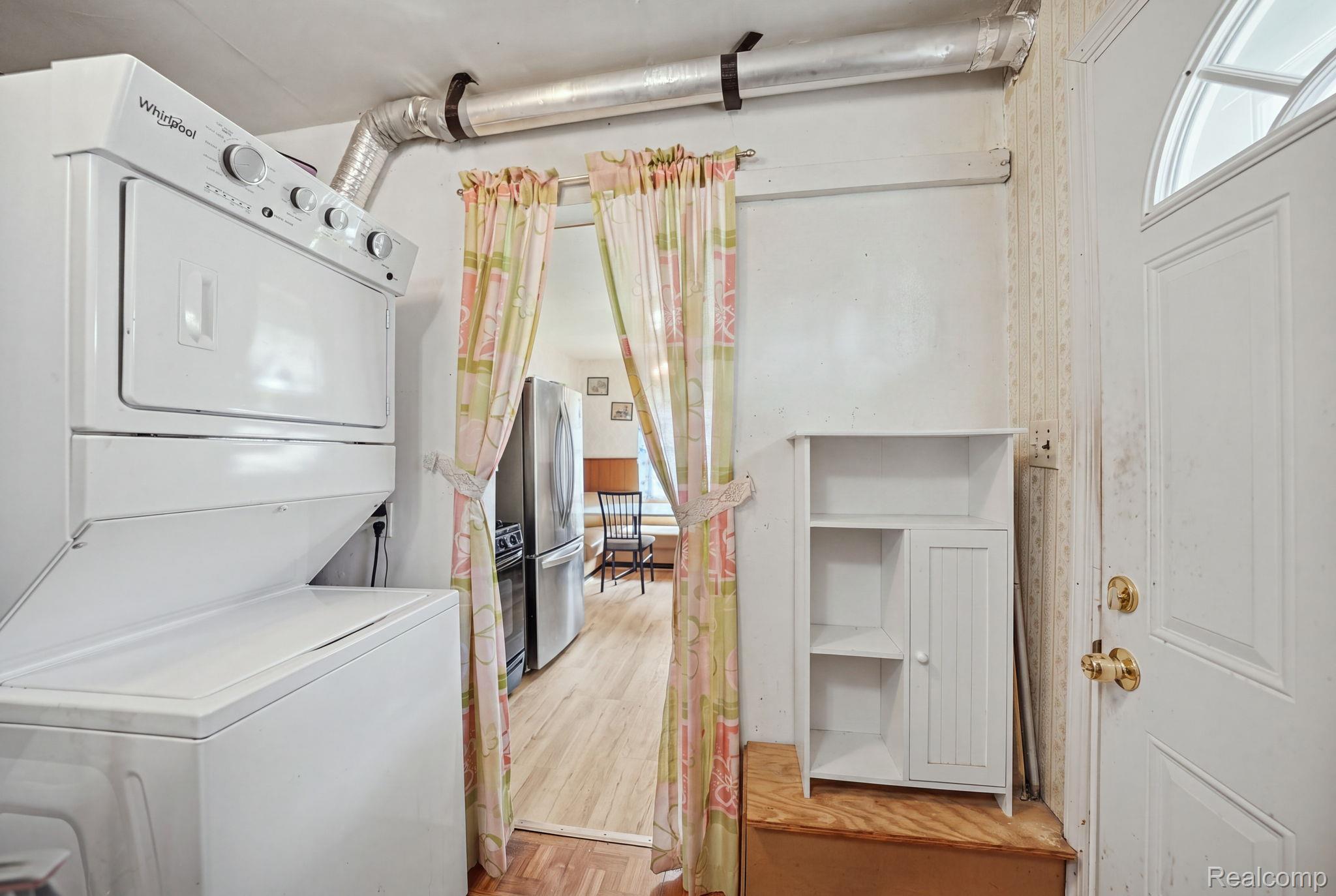 27361 Osmun Street Property Photo 28