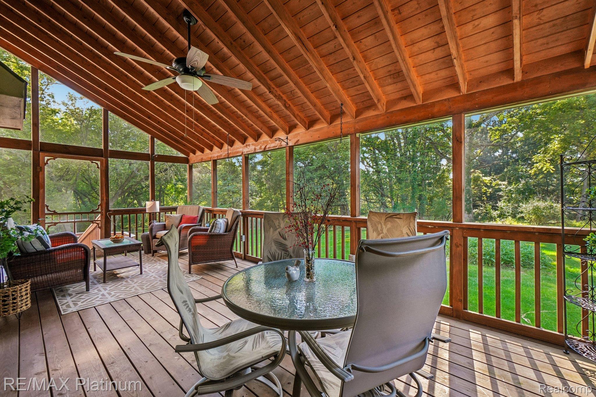 10688 Eagle Ravine Drive Property Photo 3
