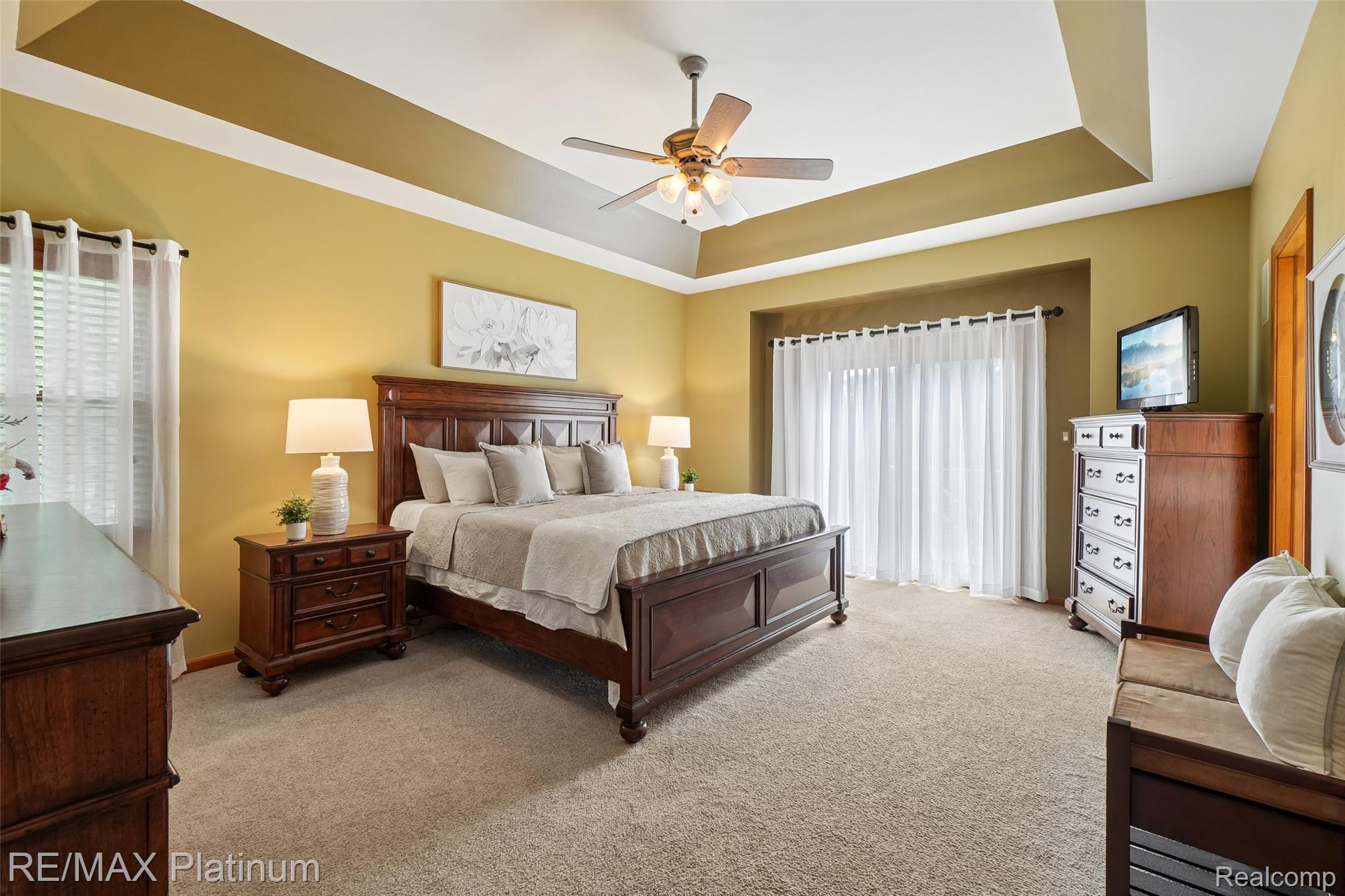 10688 Eagle Ravine Drive Property Photo 18
