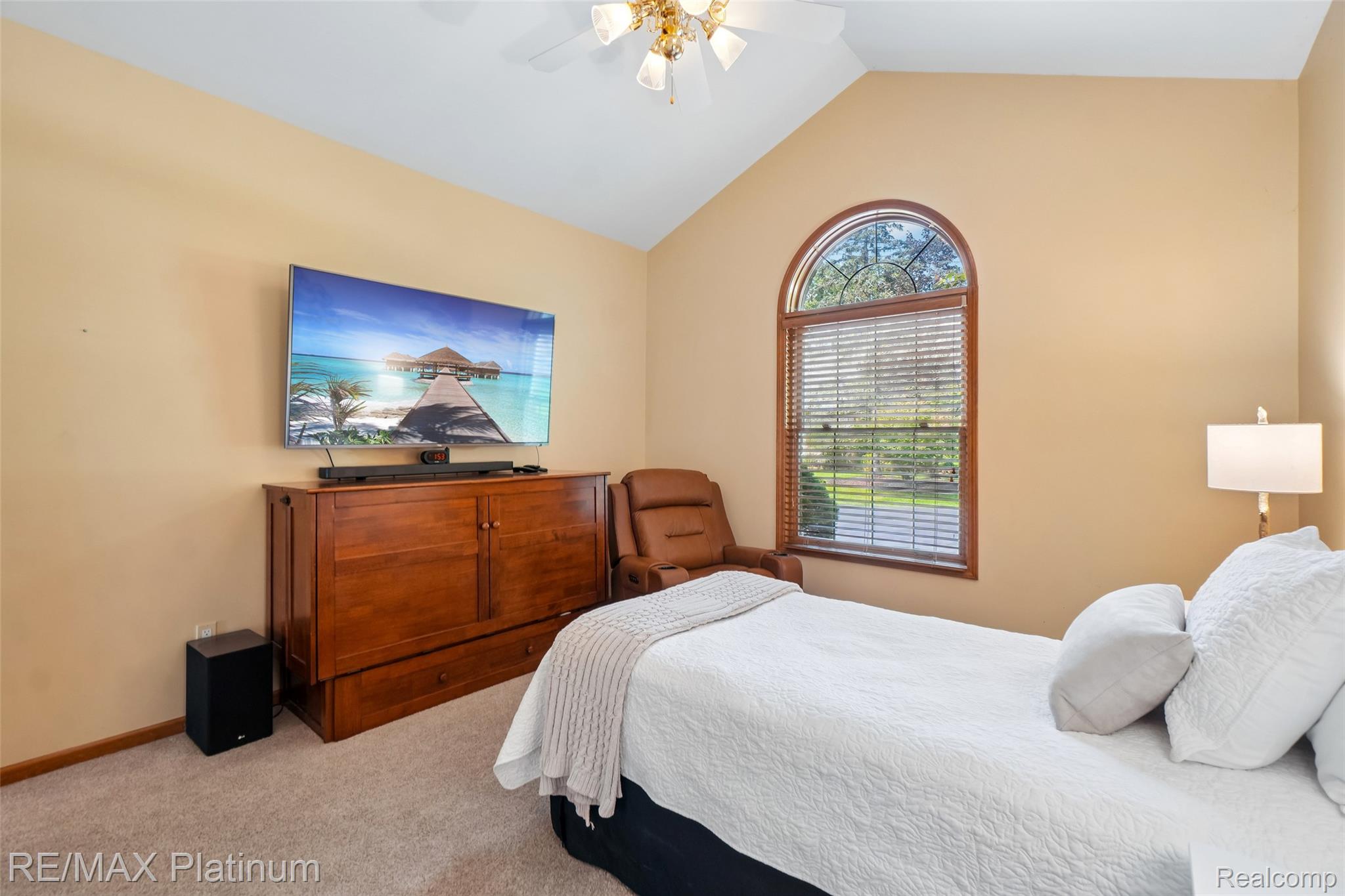 10688 Eagle Ravine Drive Property Photo 25