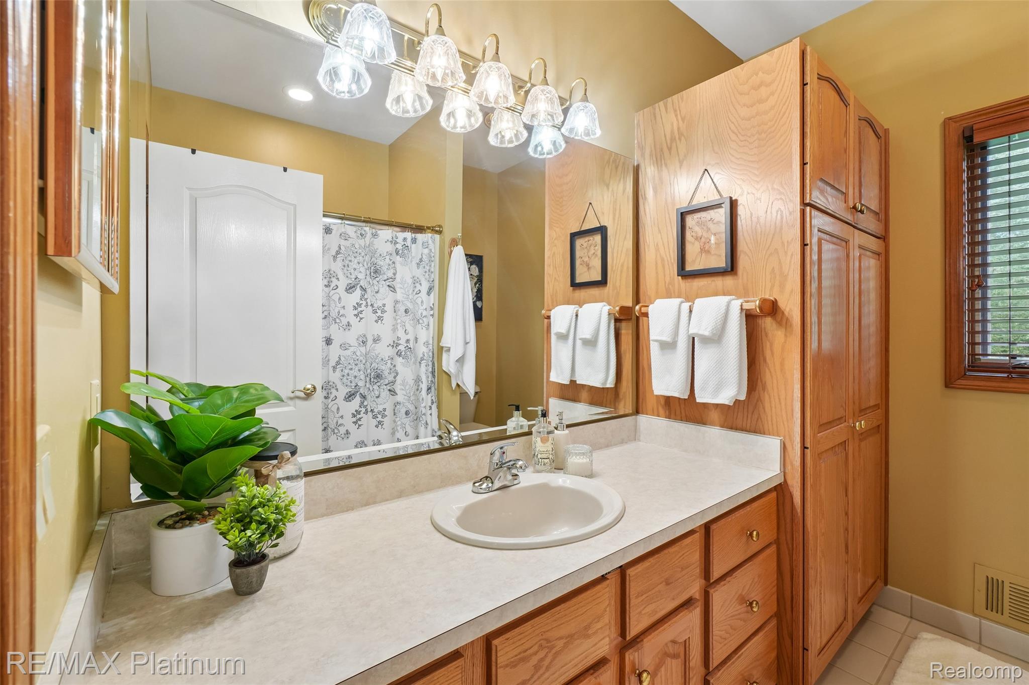 10688 Eagle Ravine Drive Property Photo 26