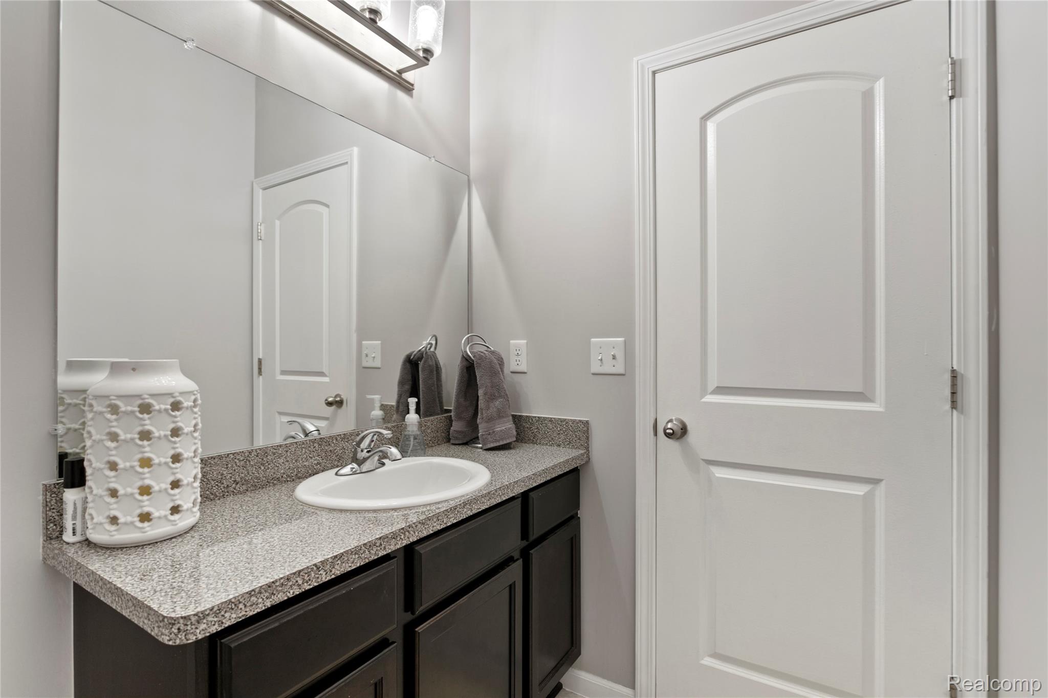 37469 Karen Ann Court Property Photo 11