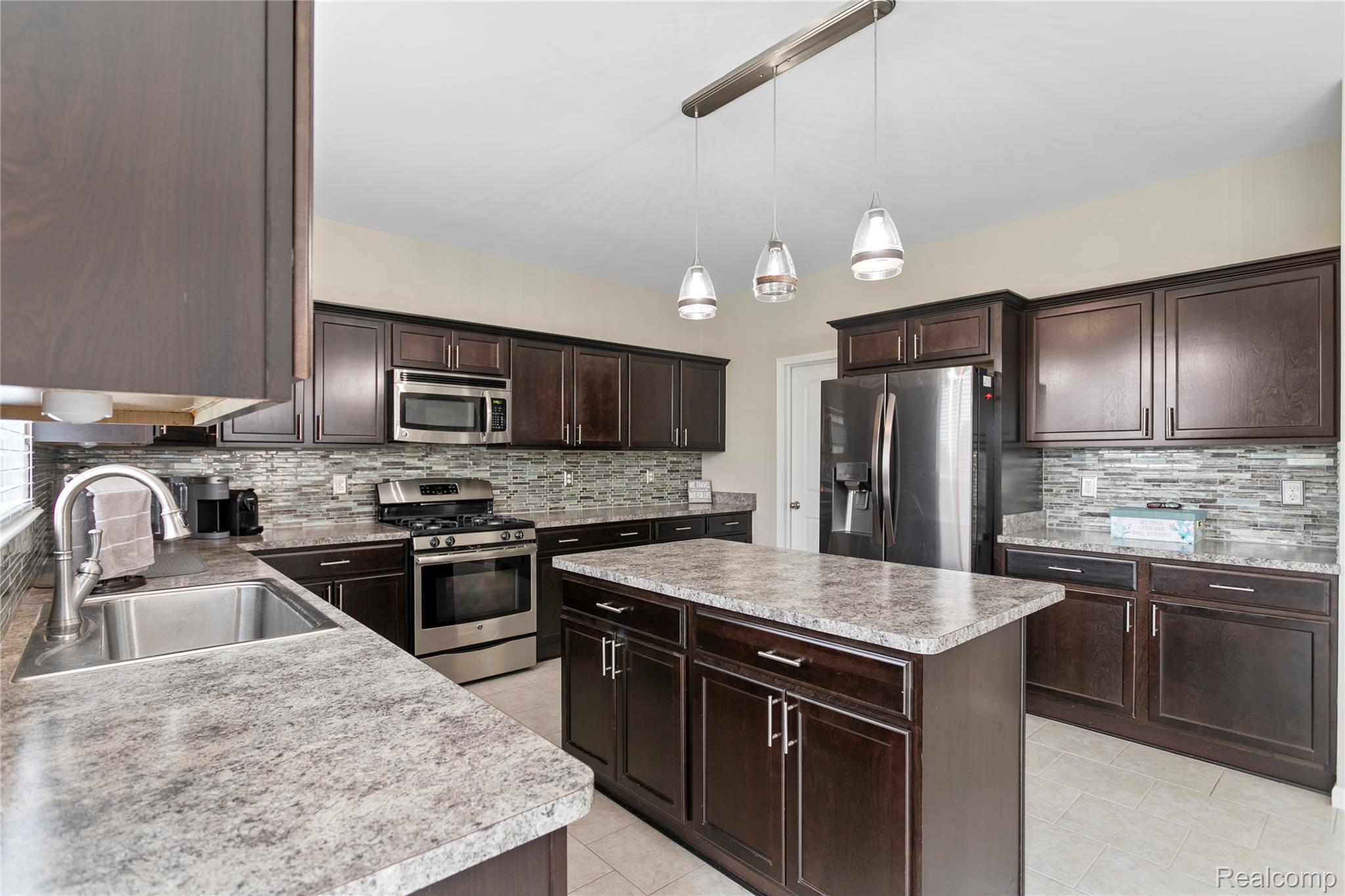 37469 Karen Ann Court Property Photo 17