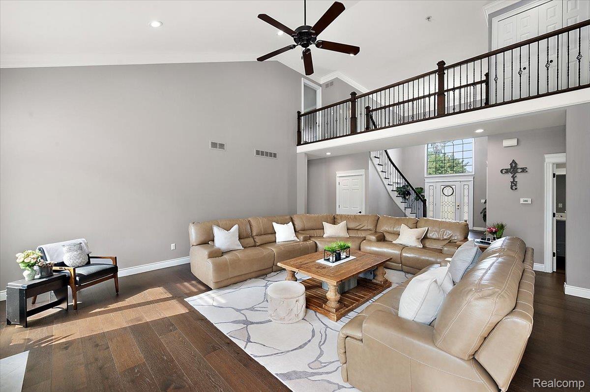 63142 Turnberry Way Property Photo 33