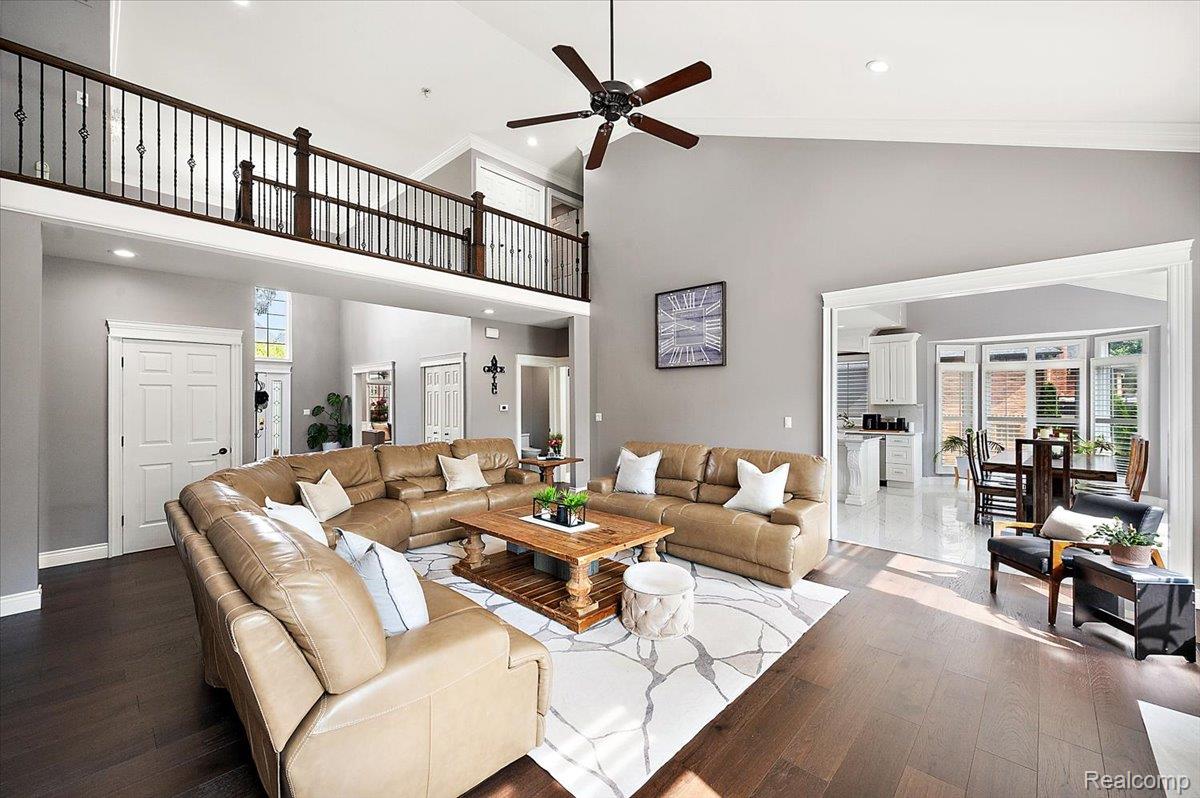 63142 Turnberry Way Property Photo 34