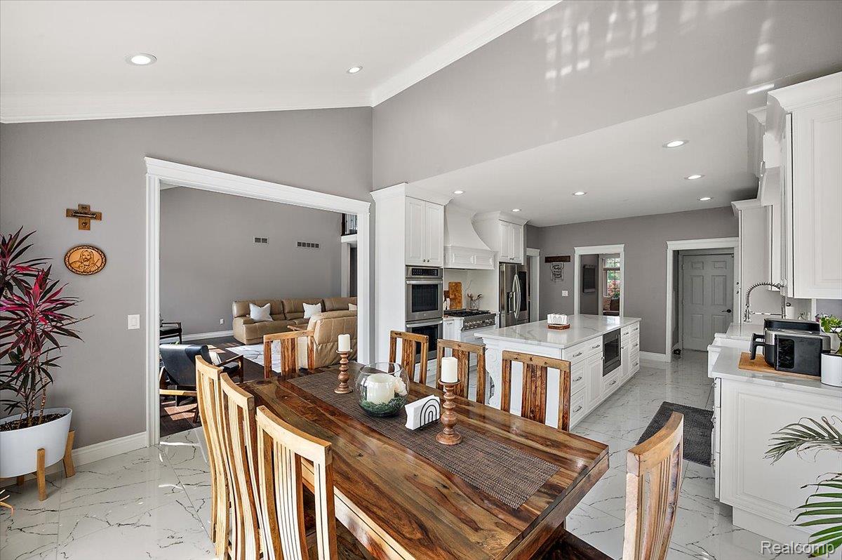 63142 Turnberry Way Property Photo 36
