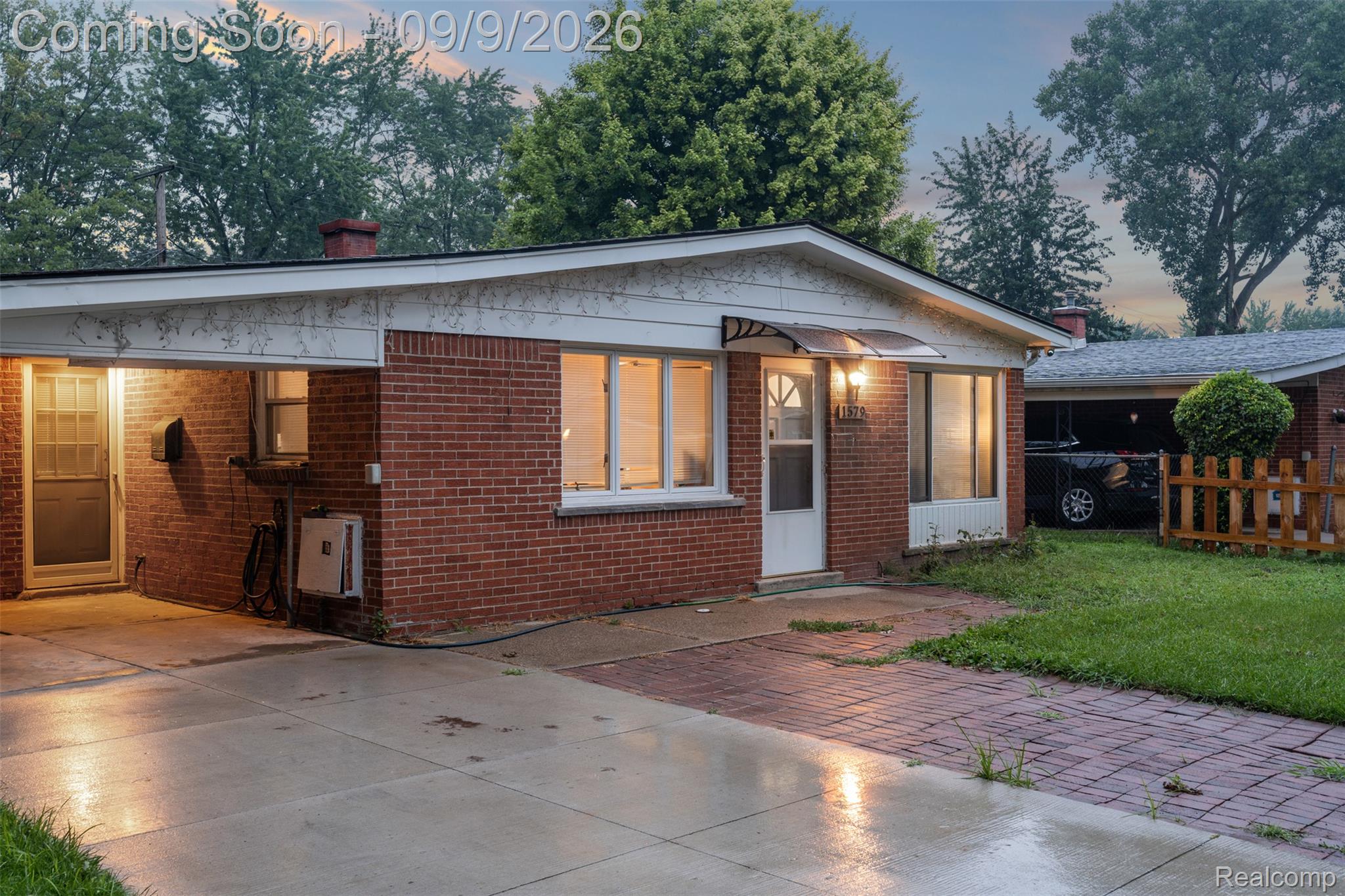 1579 Dulong Avenue Property Photo 1