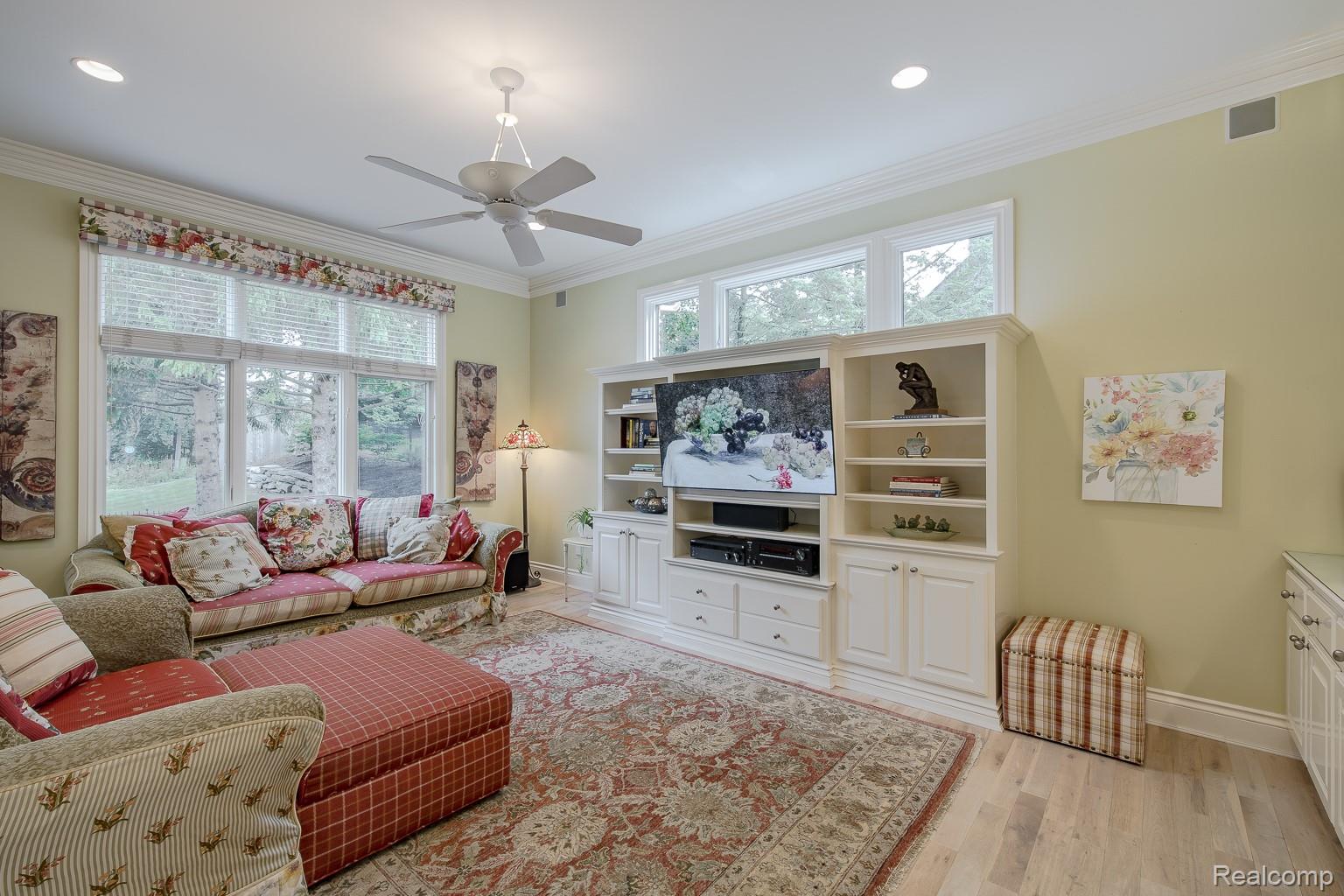 846 Redding Road Property Photo 14