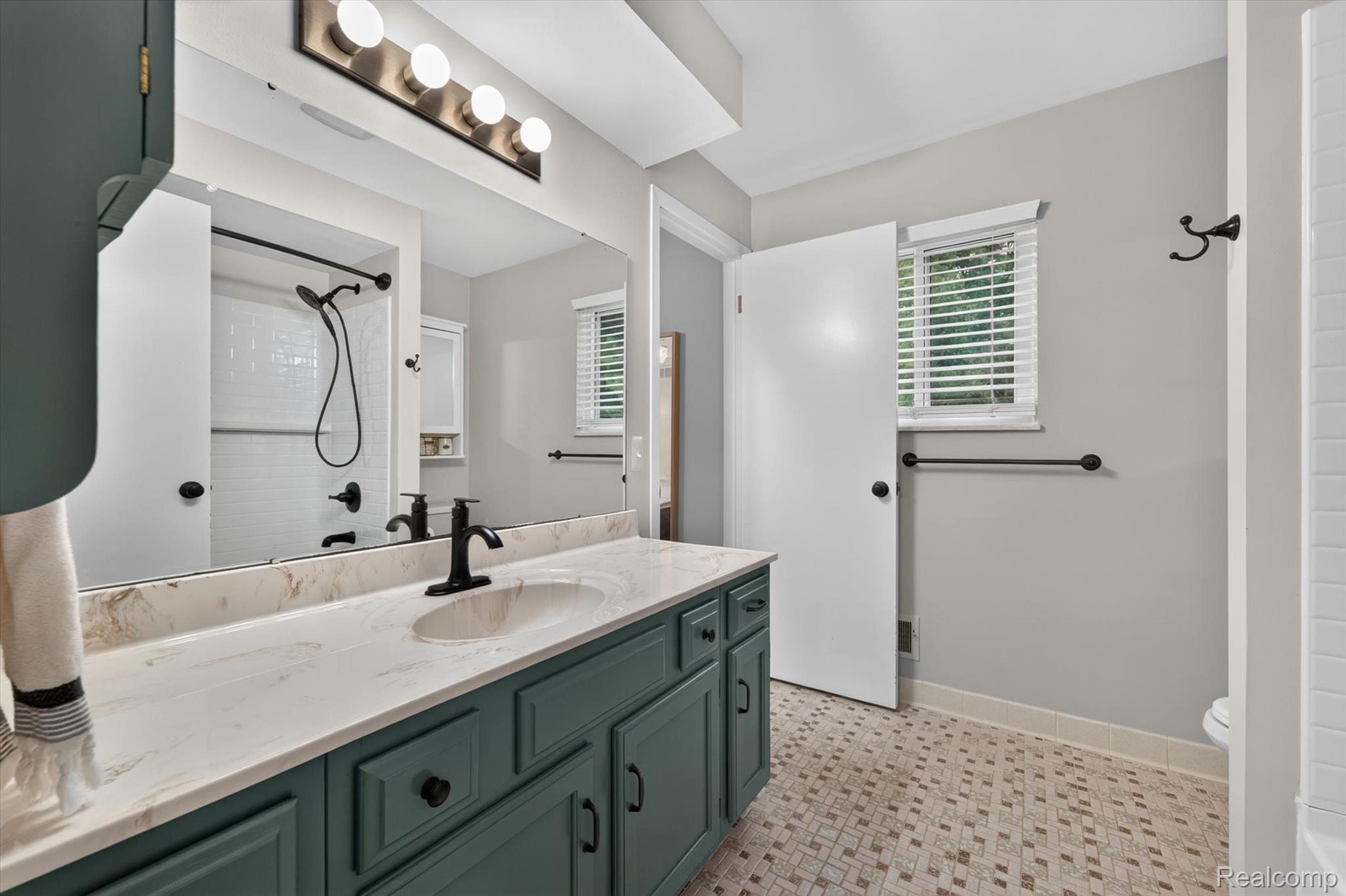 8965 Tartan Drive Property Photo 17