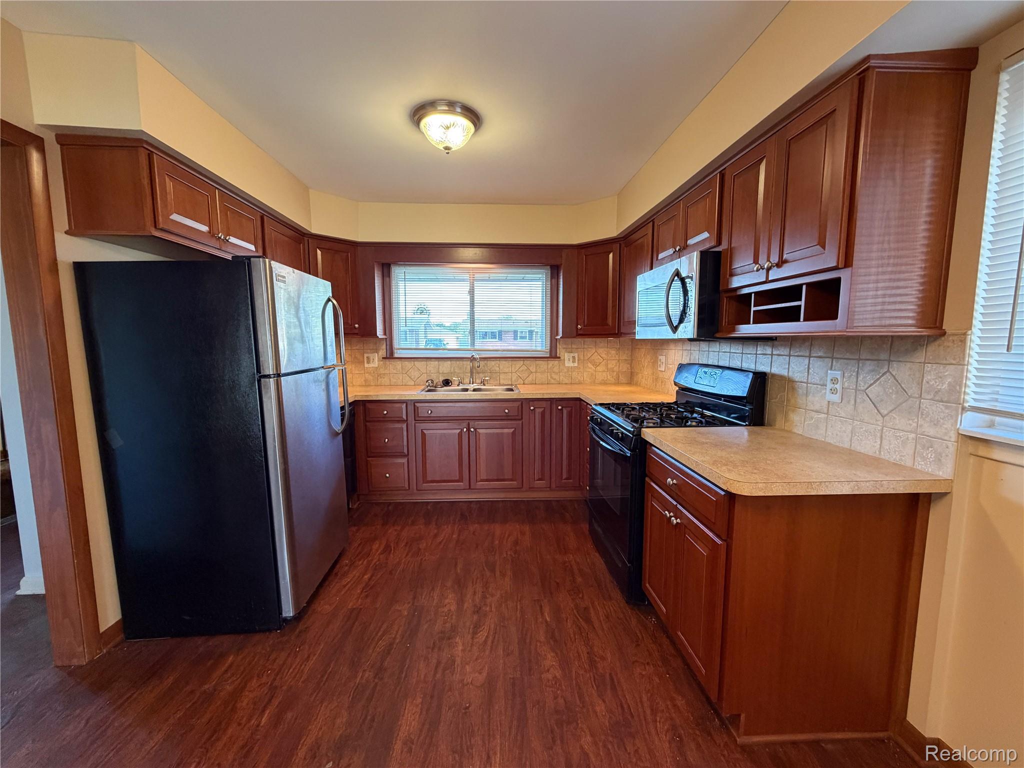 14111 Huntington Street Property Photo 4