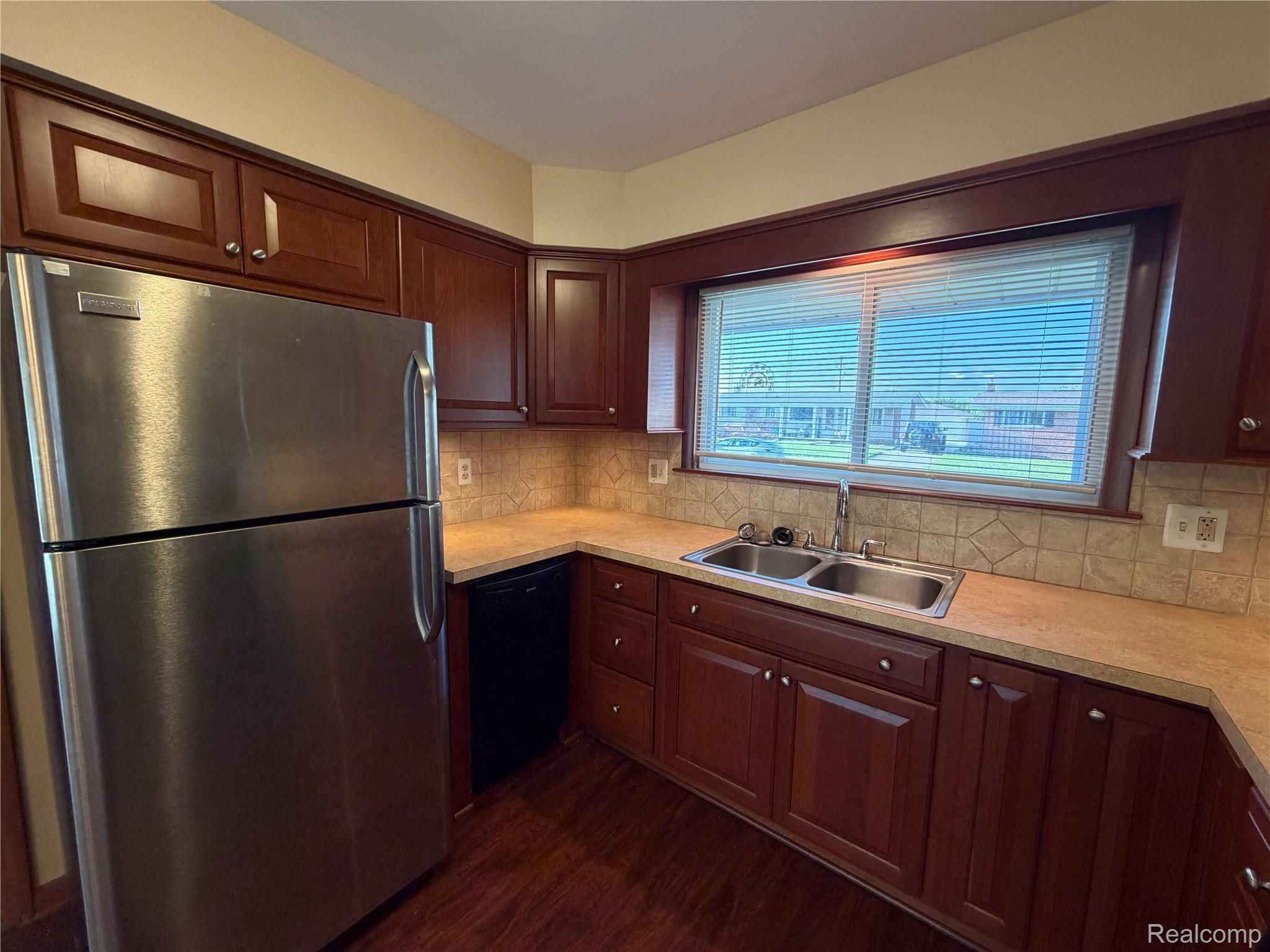 14111 Huntington Street Property Photo 5