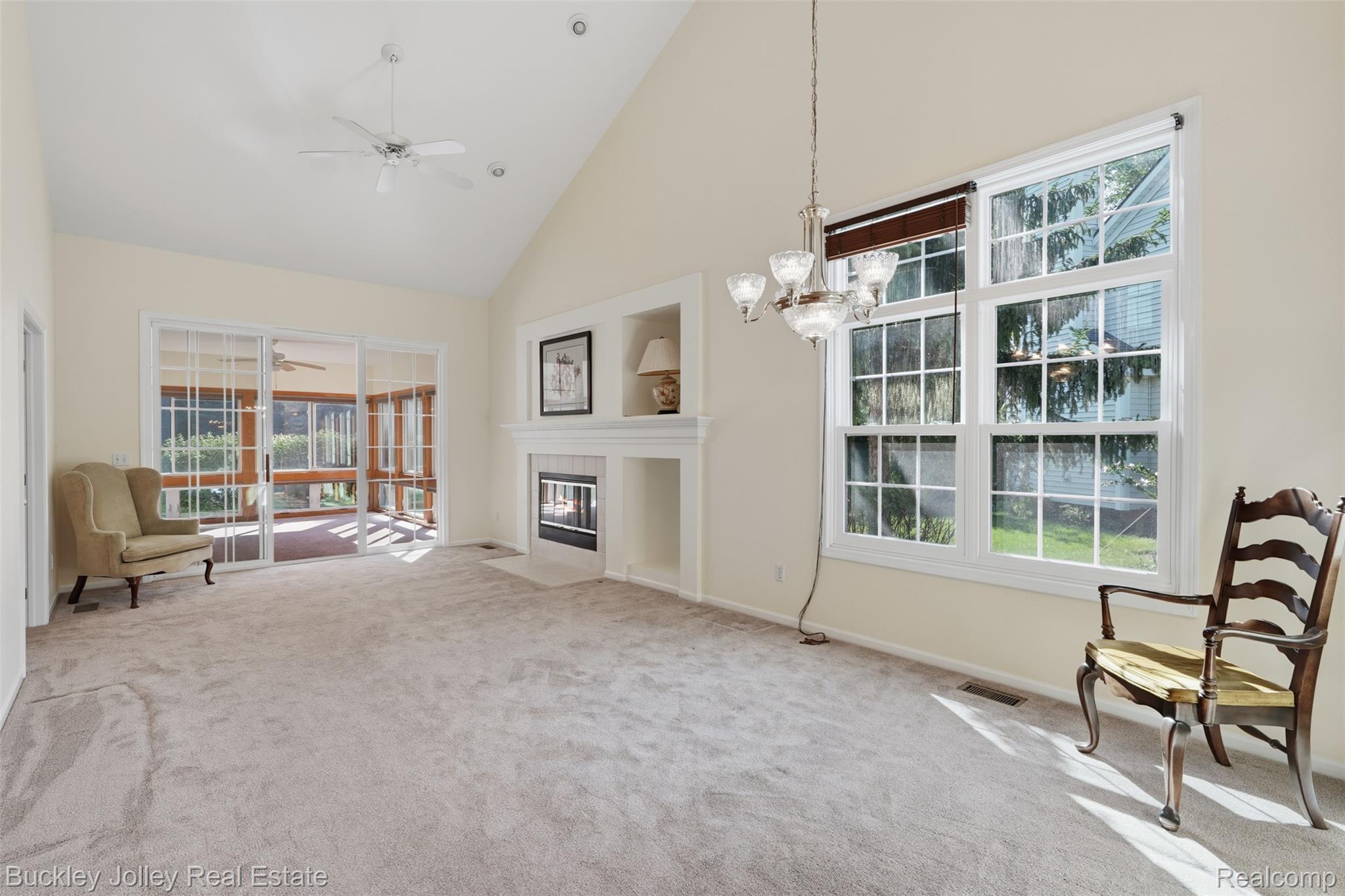 4784 New Haven Drive Property Photo 5