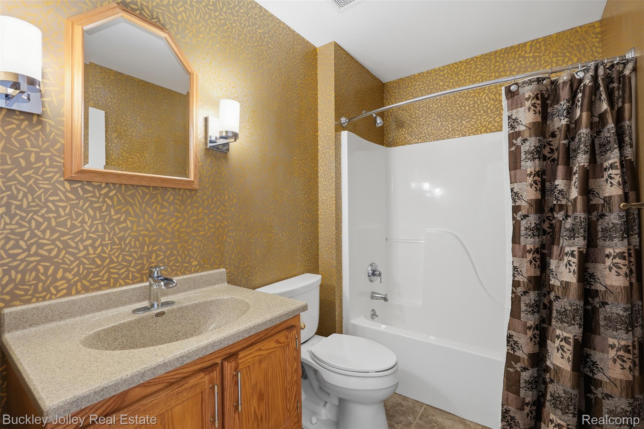 4784 New Haven Drive Property Photo 16