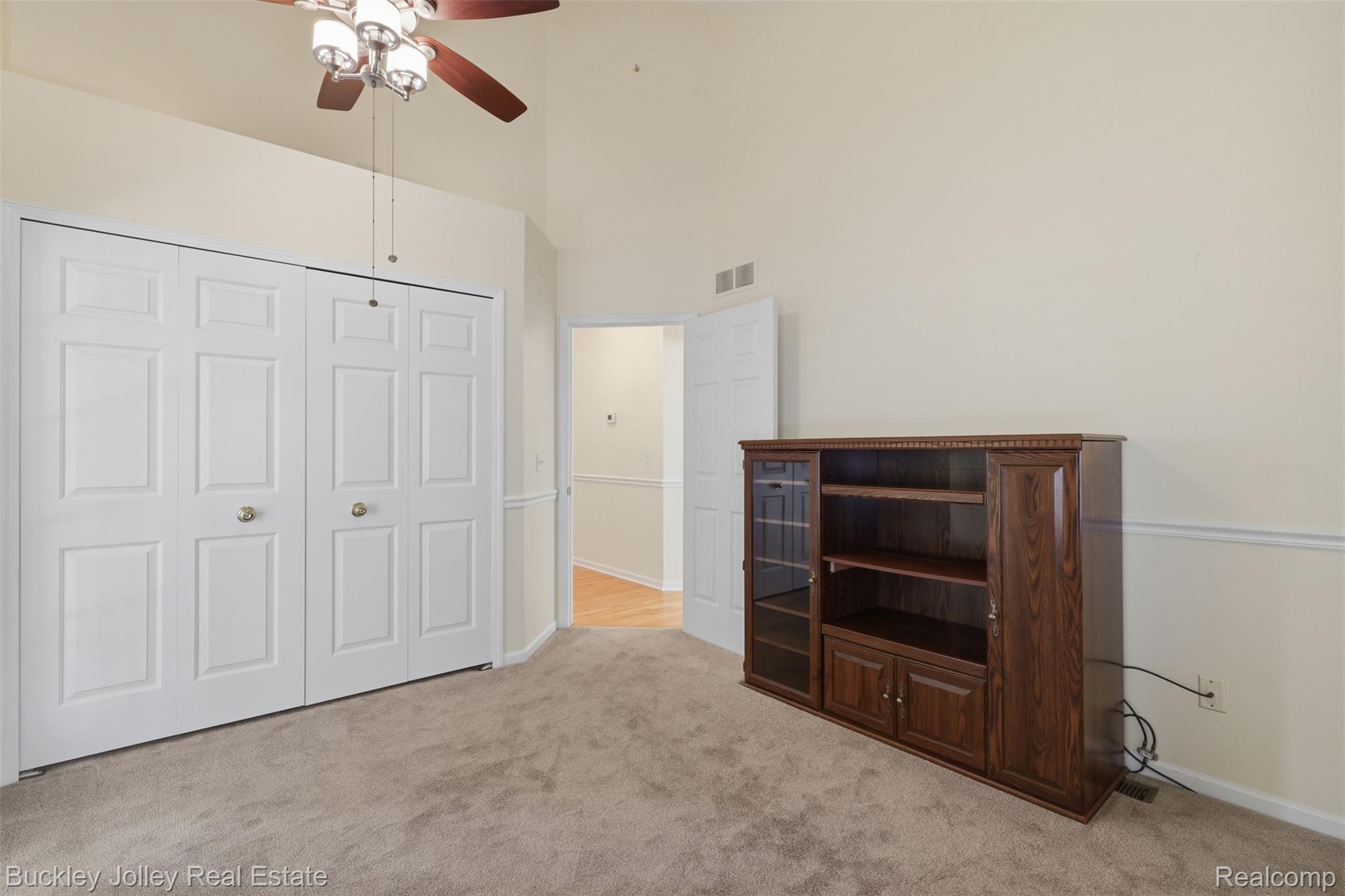 4784 New Haven Drive Property Photo 17
