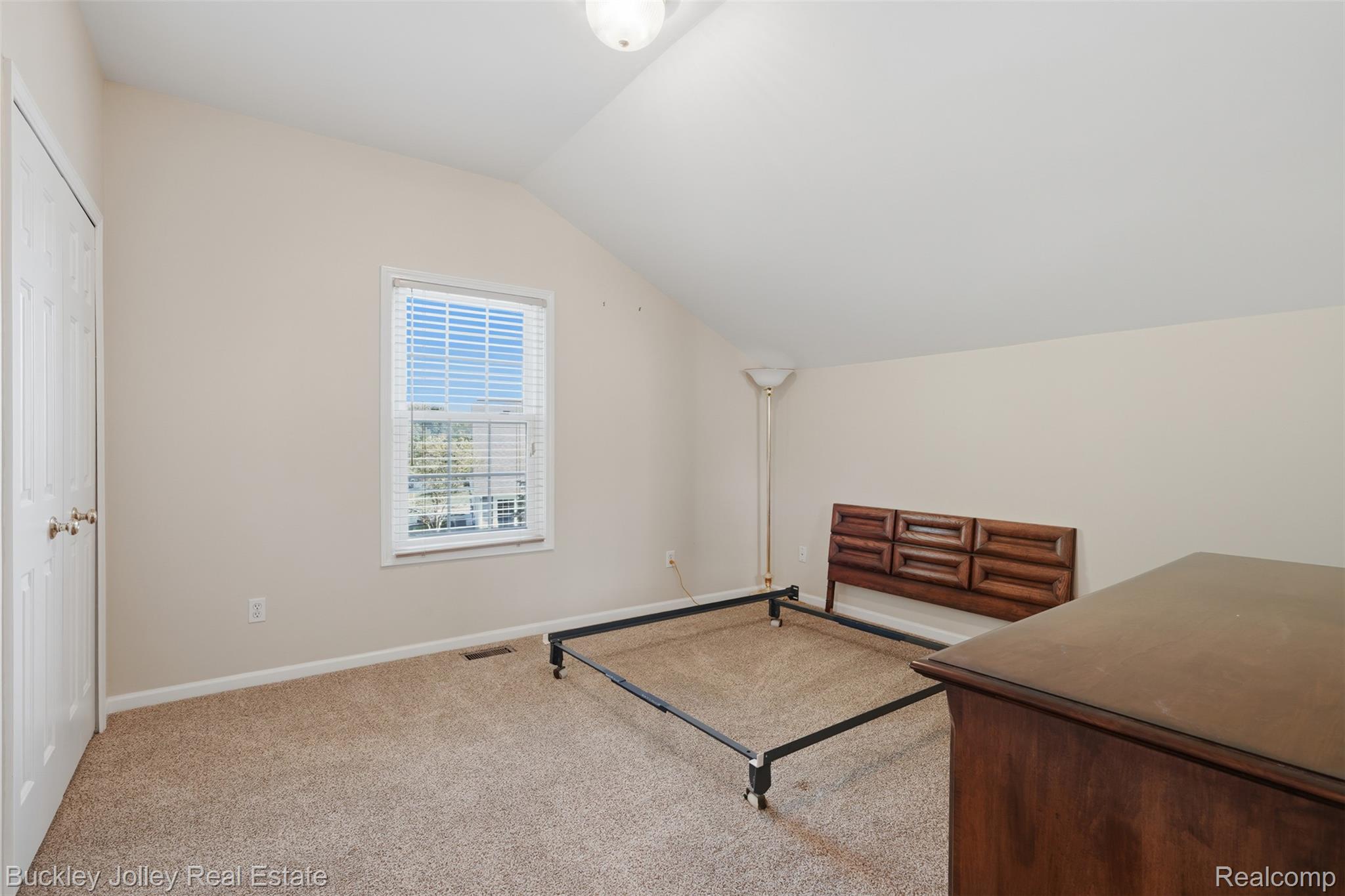 4784 New Haven Drive Property Photo 18