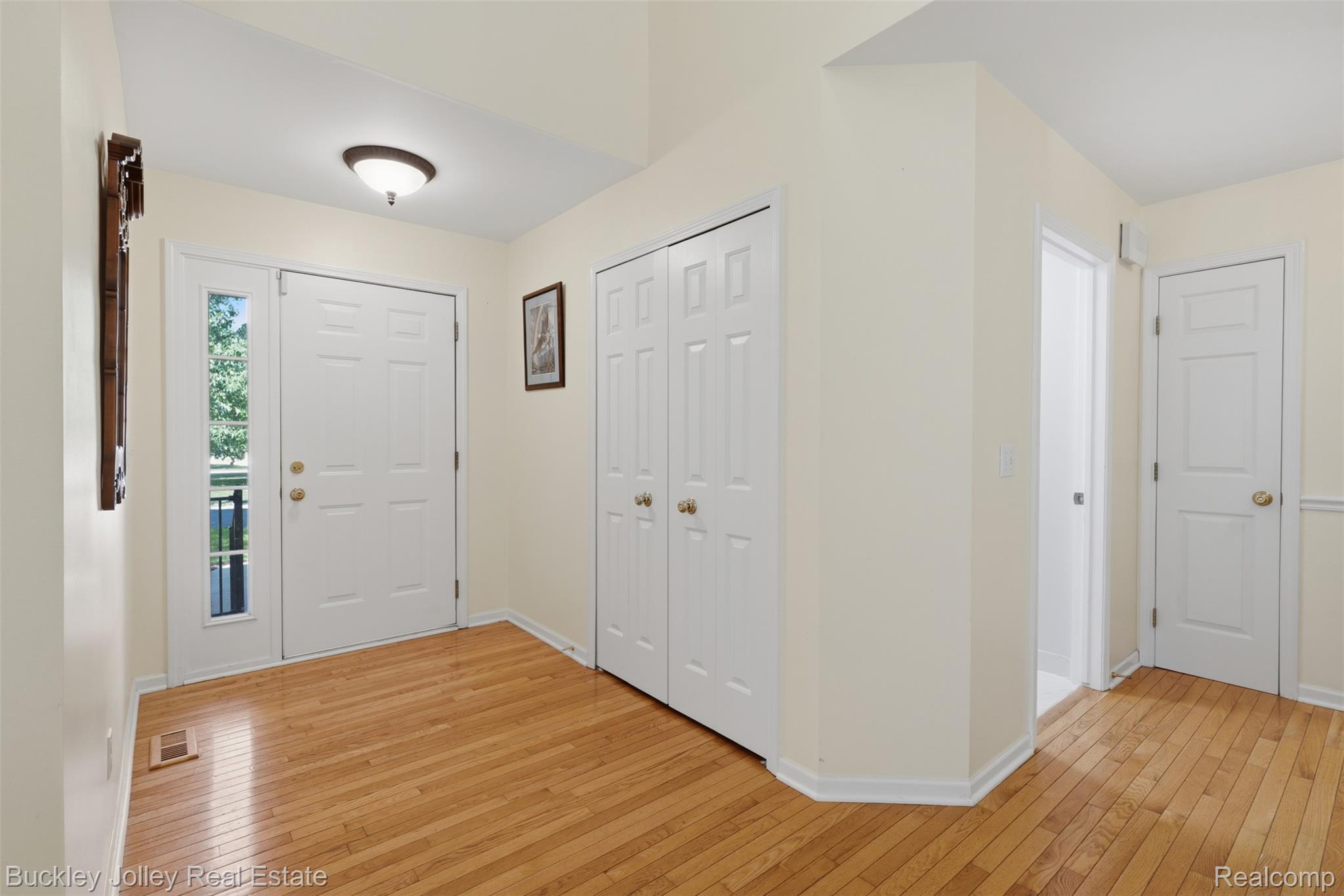 4784 New Haven Drive Property Photo 23