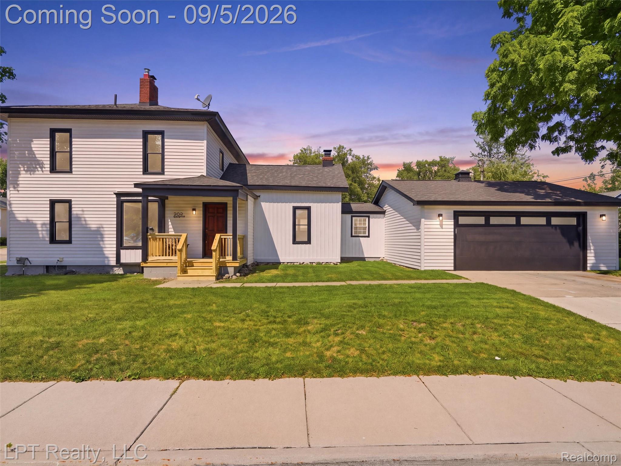 302 N 2nd Street Property Photo 1