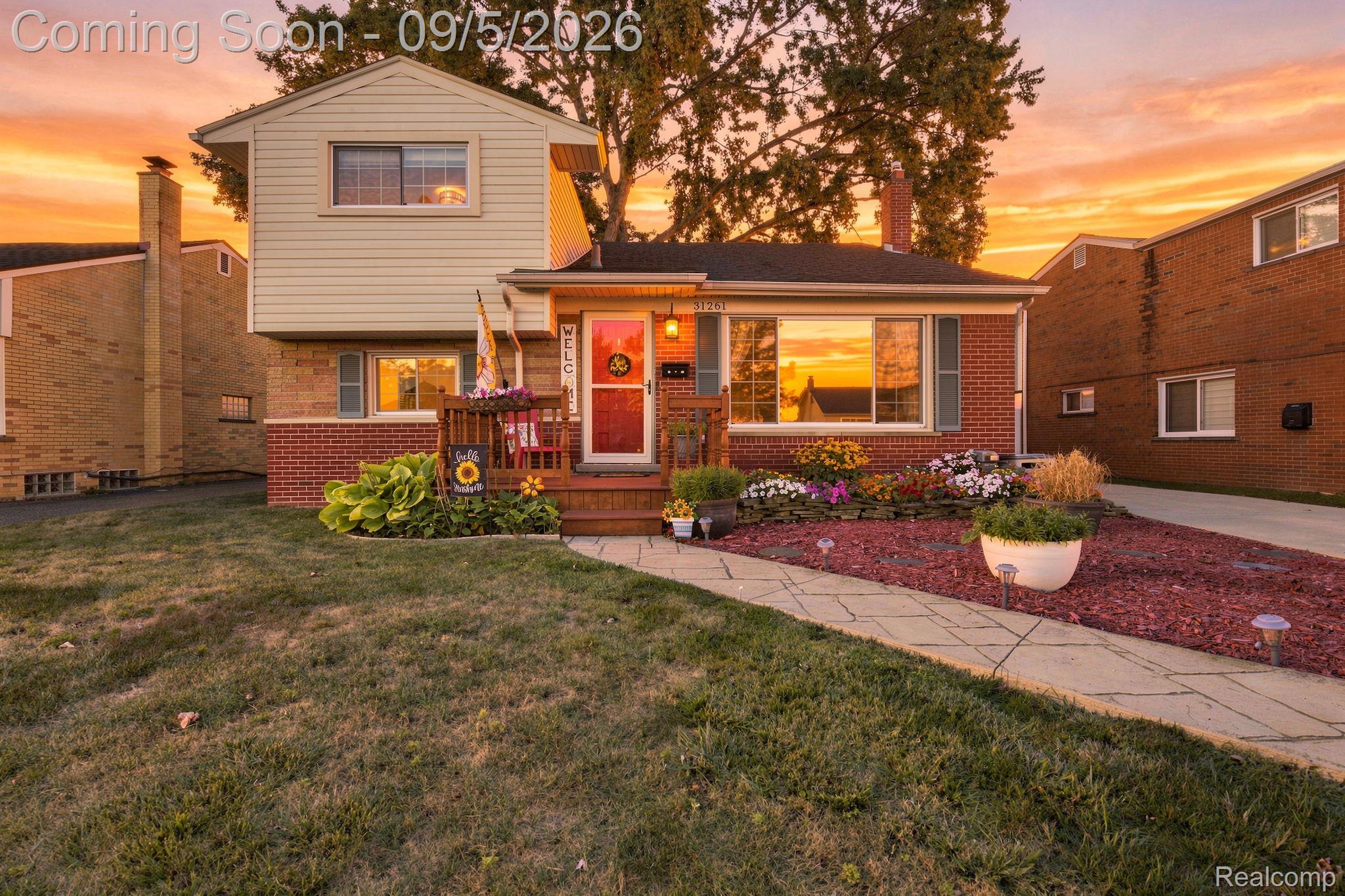 31261 Mackenzie Drive Property Photo 1