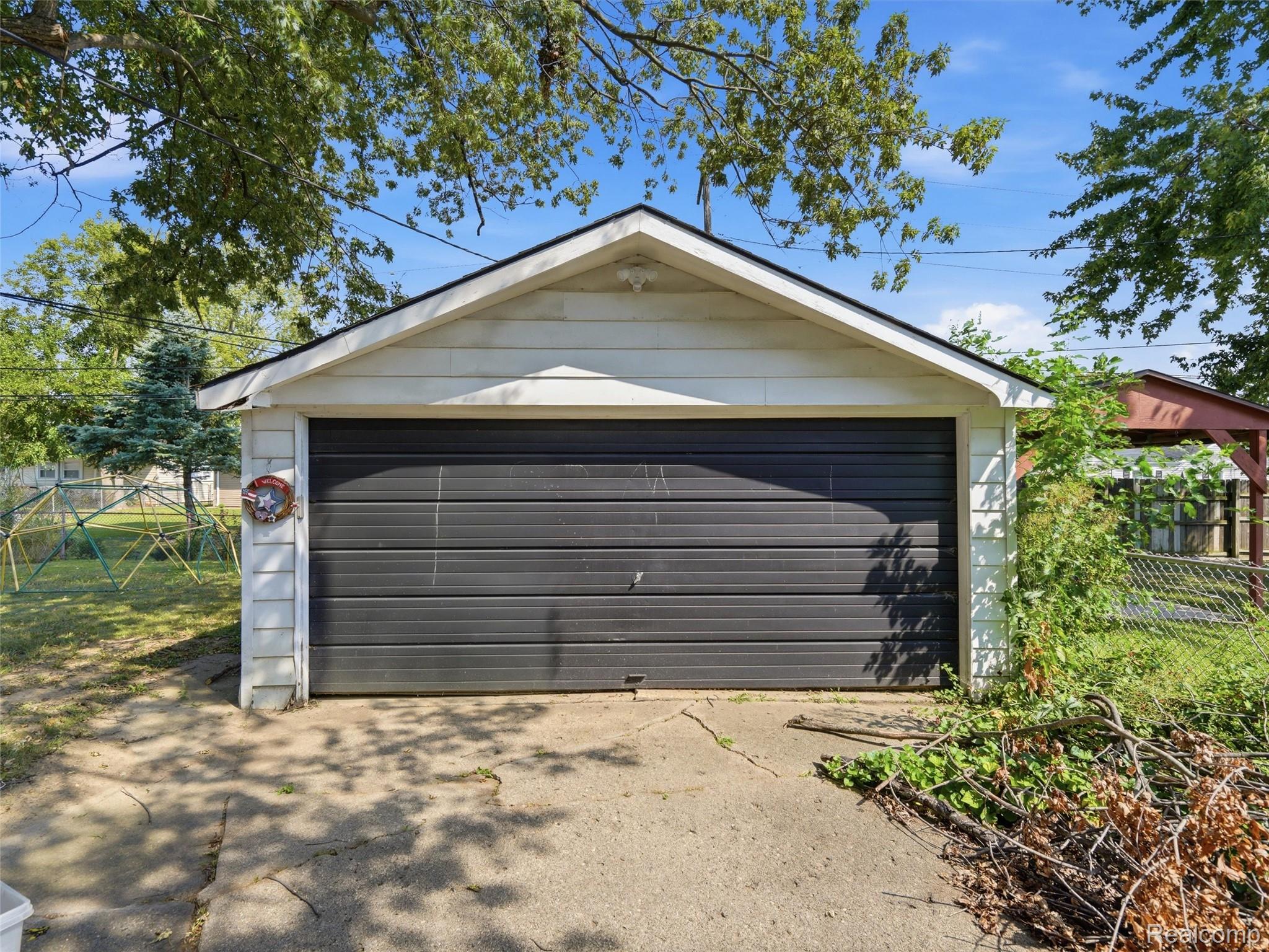 14921 Irene Street Property Photo 17