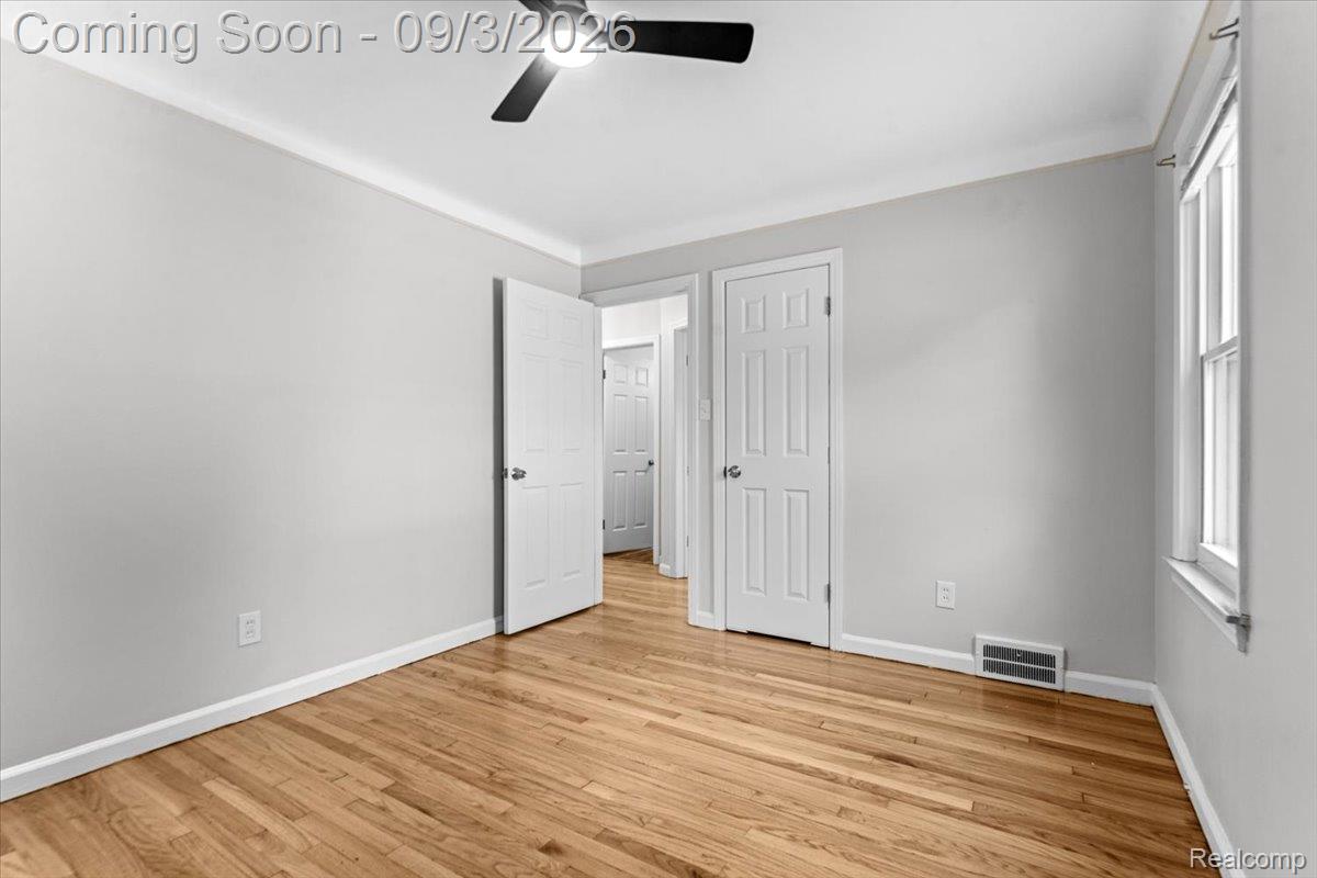 8550 W Outer Drive Property Photo 17