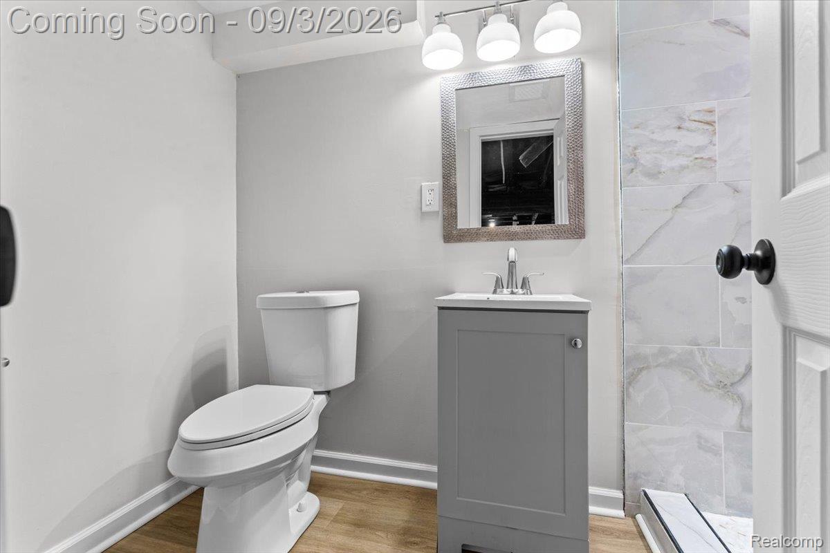 8550 W Outer Drive Property Photo 26