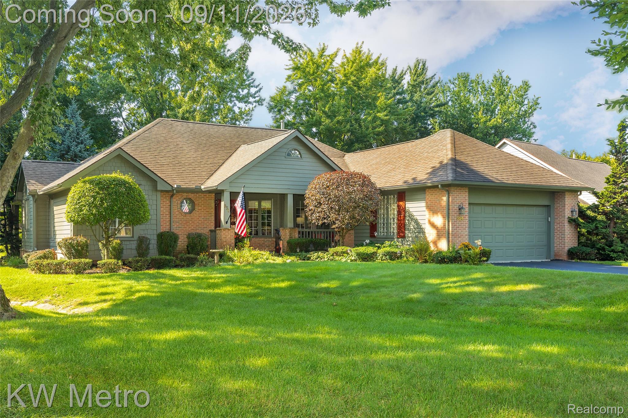 954 Pine Trail Drive Property Photo 1