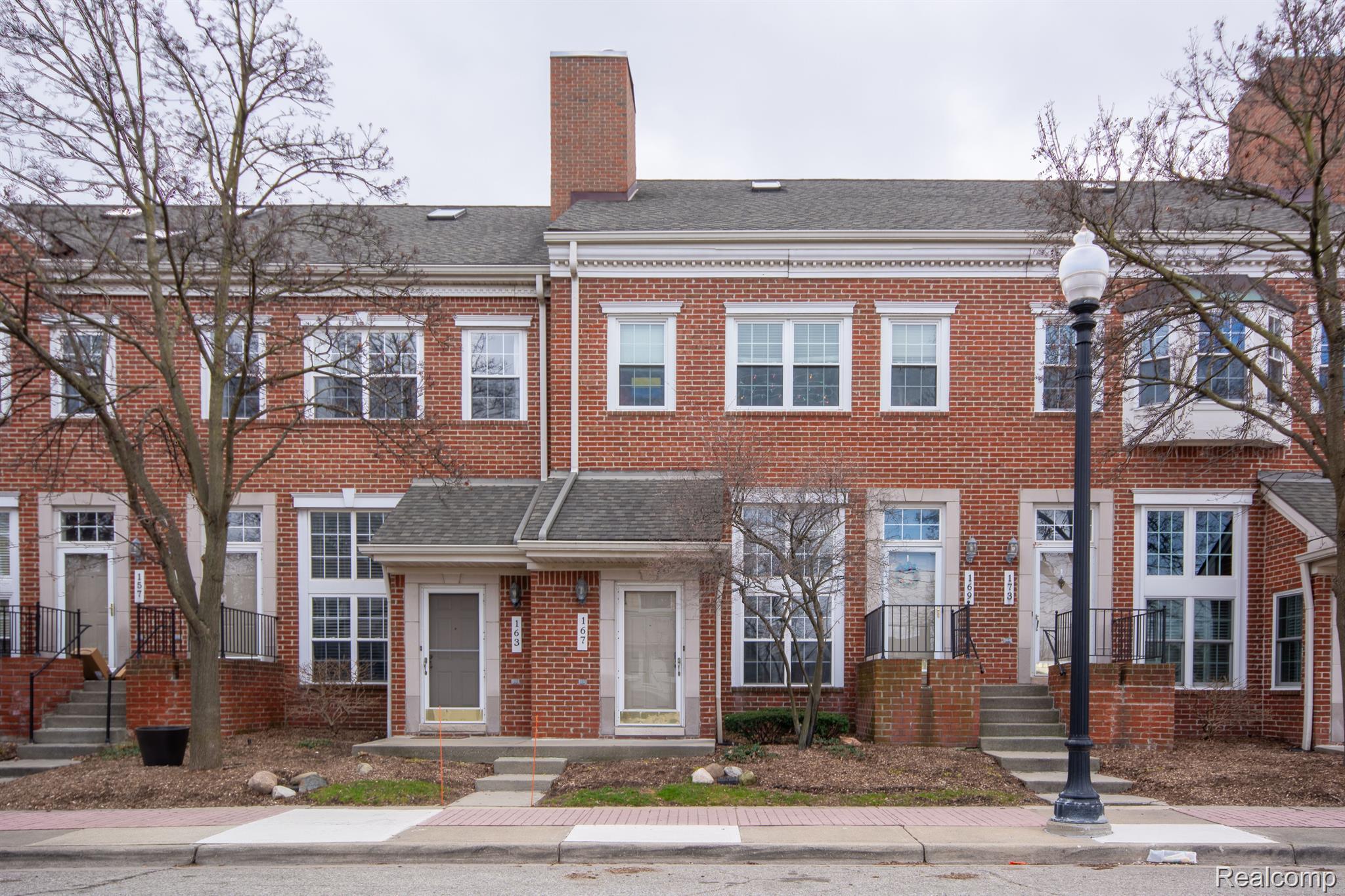 167 W Kenilworth Avenue Property Photo 1