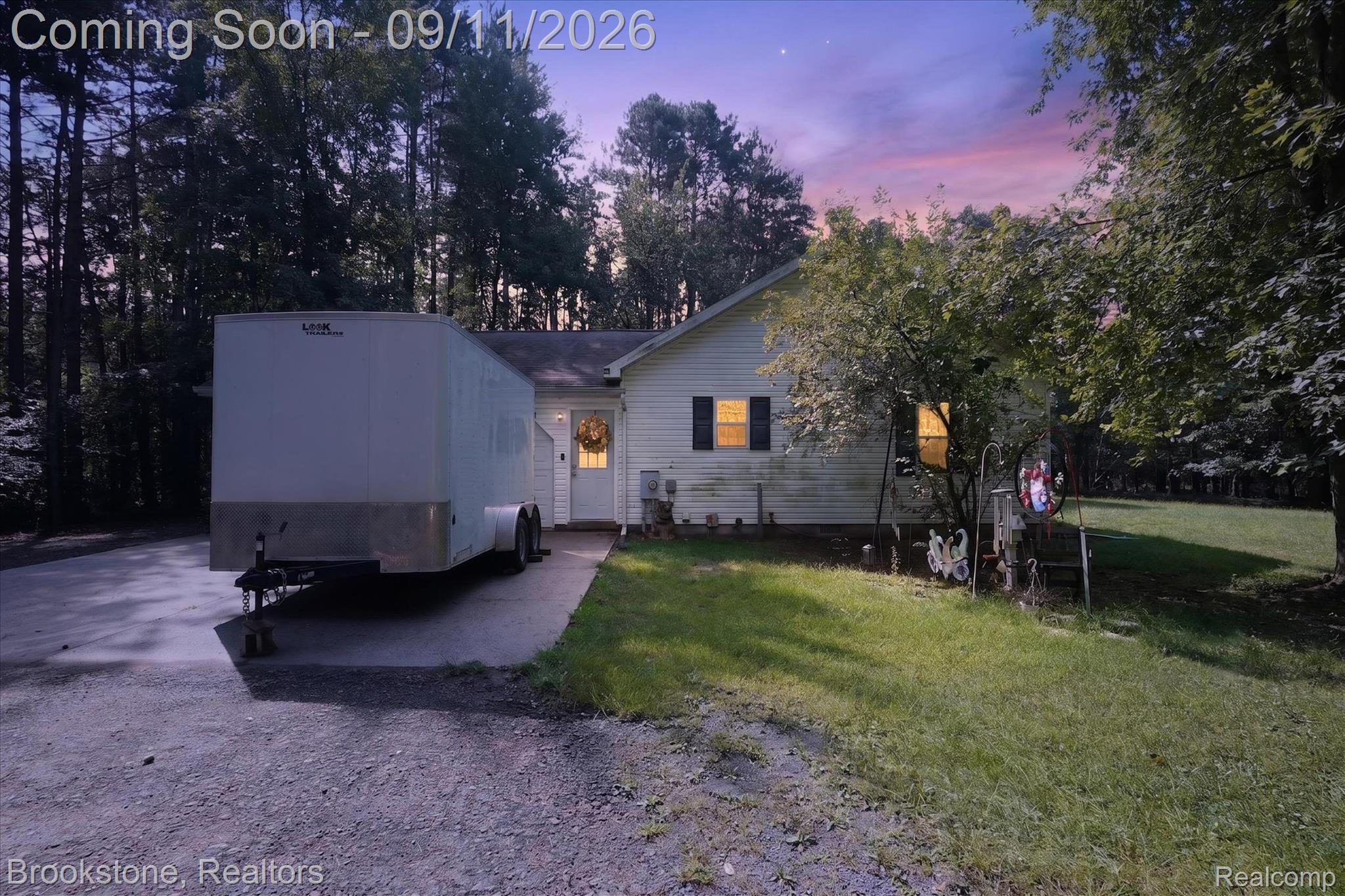 1812 S Steel Road Property Photo 1