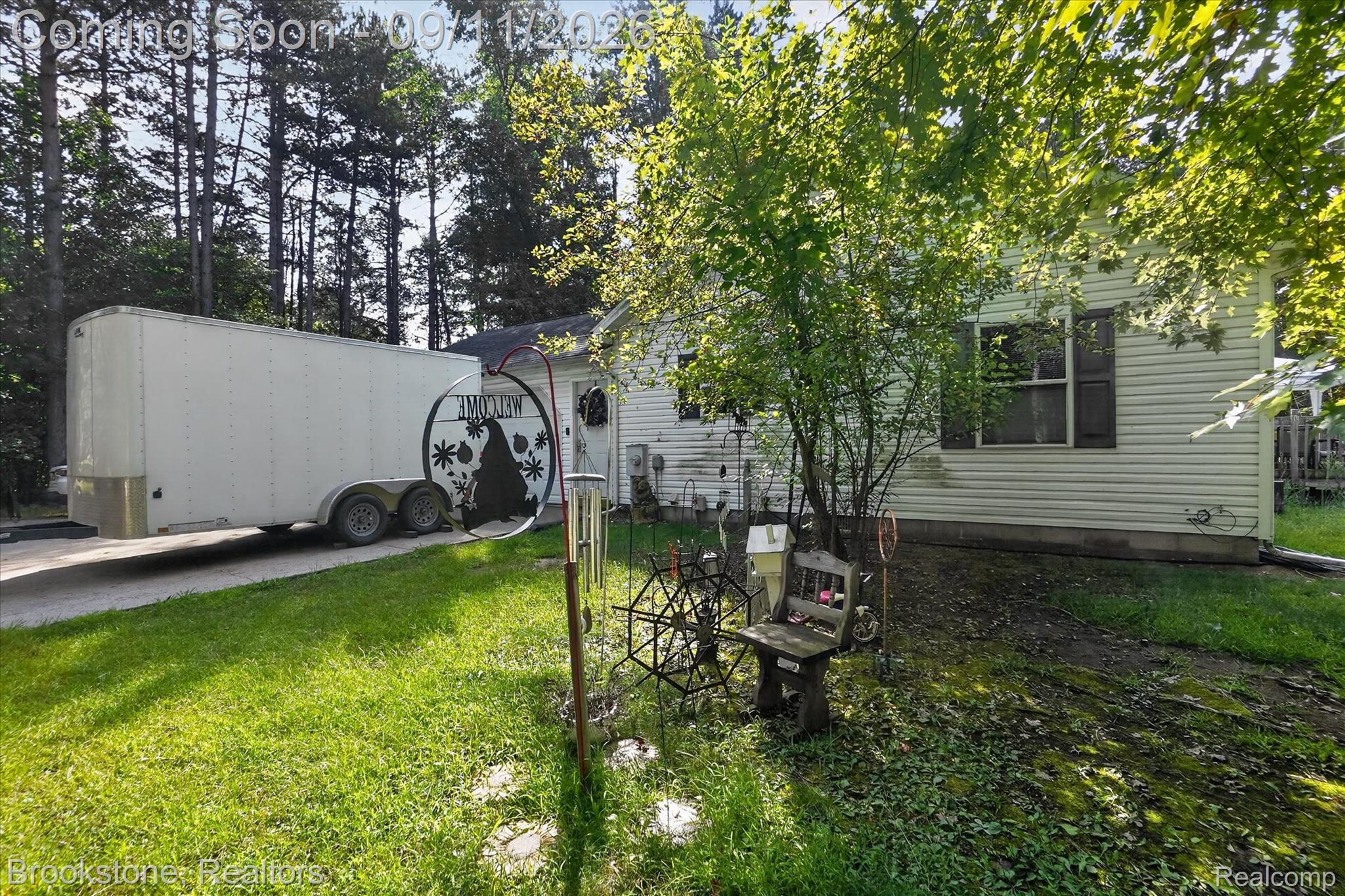 1812 S Steel Road Property Photo 4