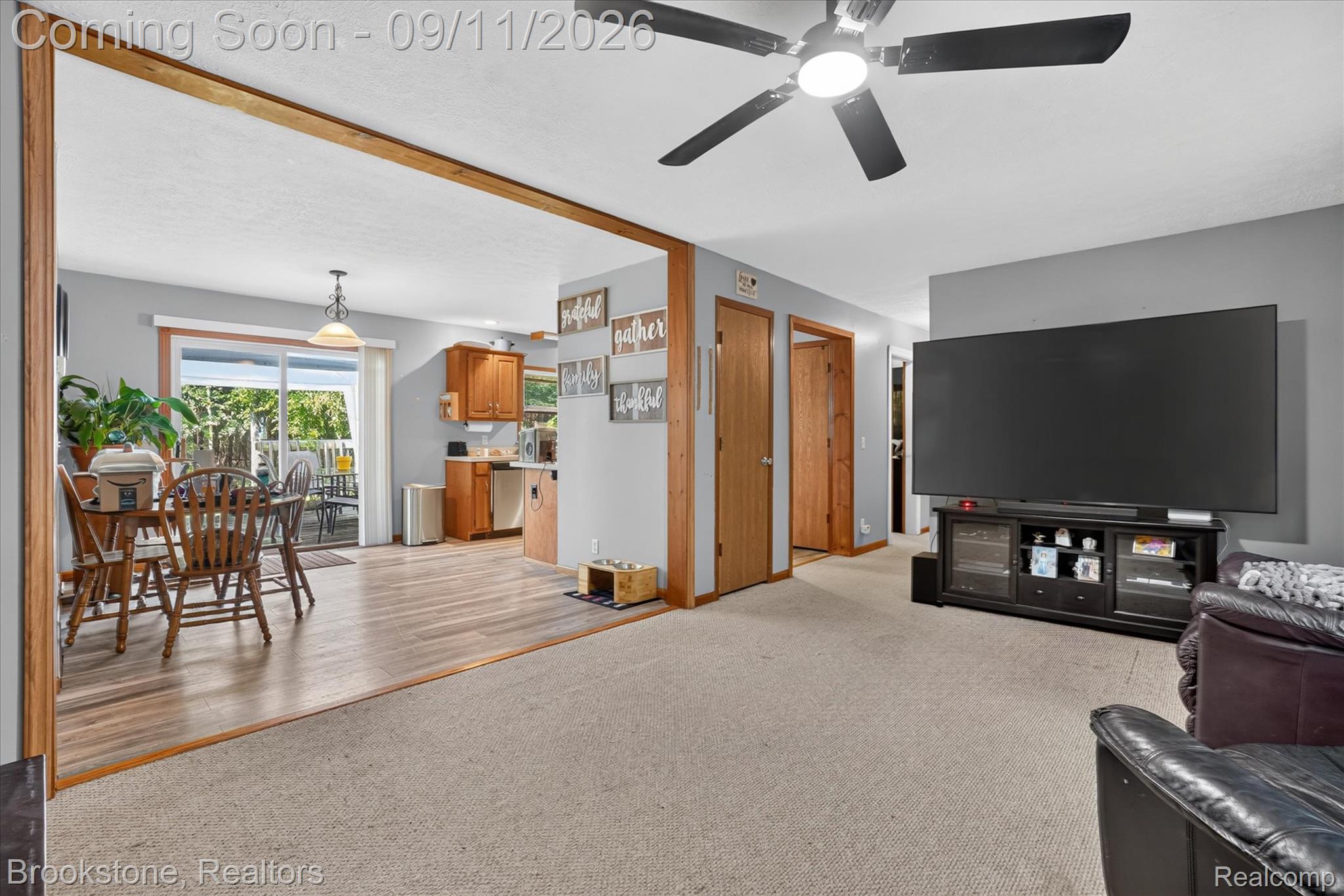 1812 S Steel Road Property Photo 7